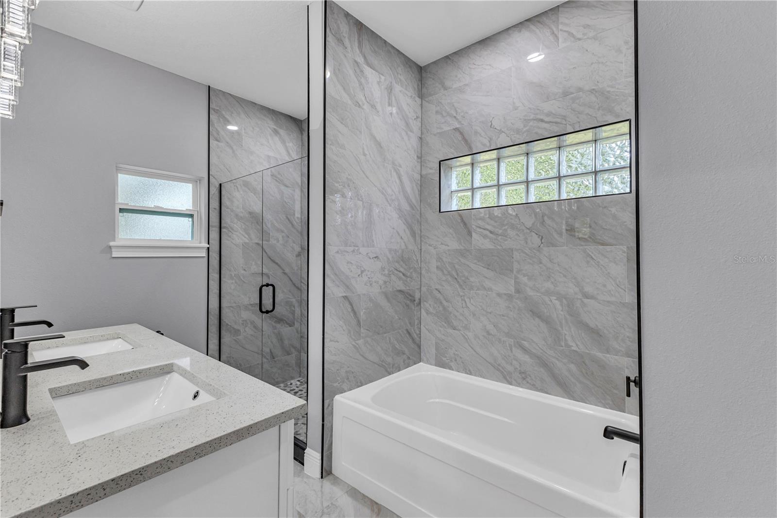 FLOMICH GARDEN SEC HOLLY HILL HEIGHTS - Residential