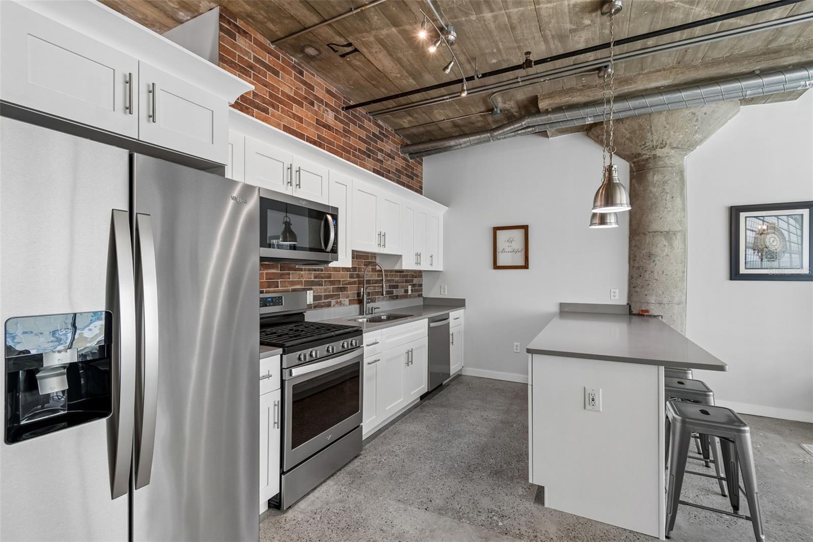 VICTORY LOFTS A CONDO - Residential