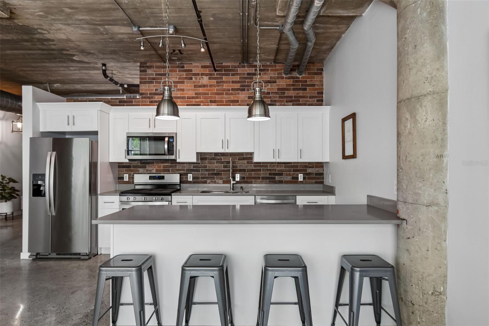 VICTORY LOFTS A CONDO - Residential