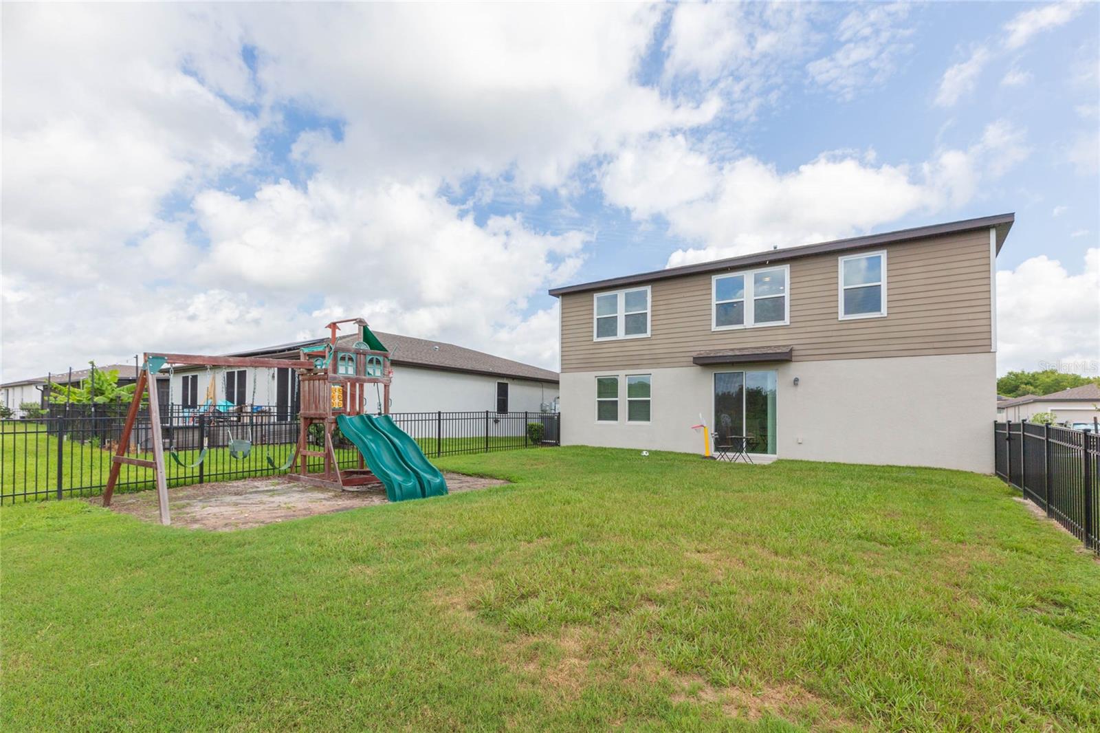 BRISTOL MDWS PH 1A & 1B - Residential