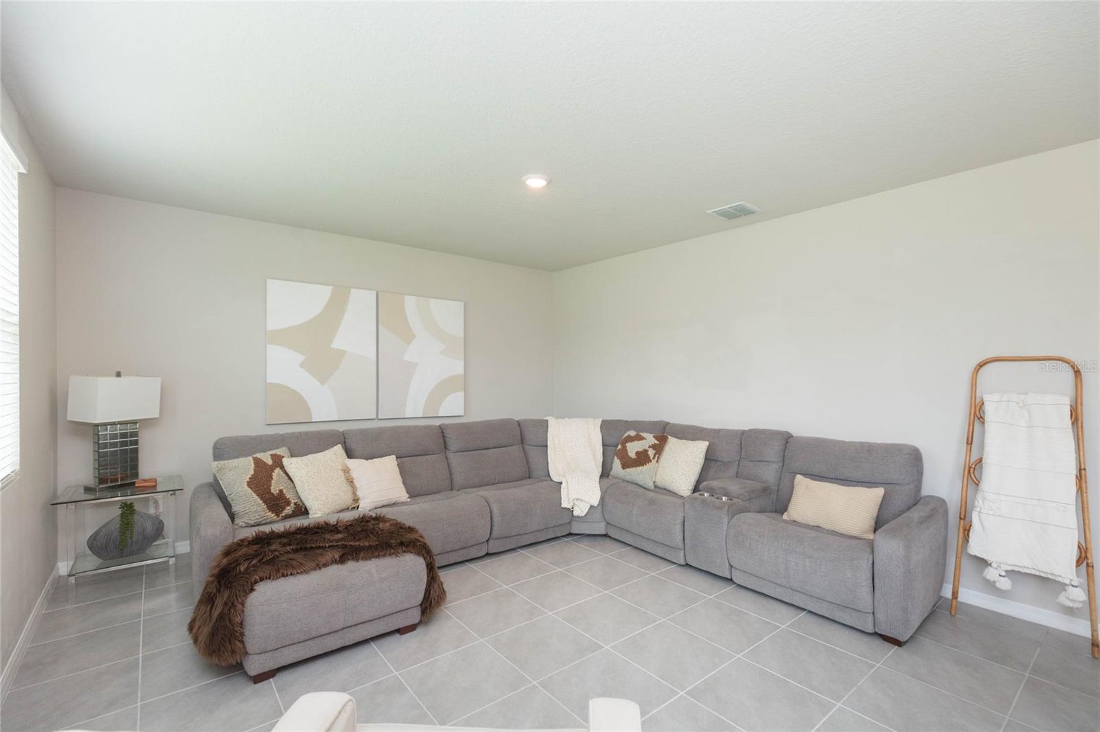 BRISTOL MDWS PH 1A & 1B - Residential
