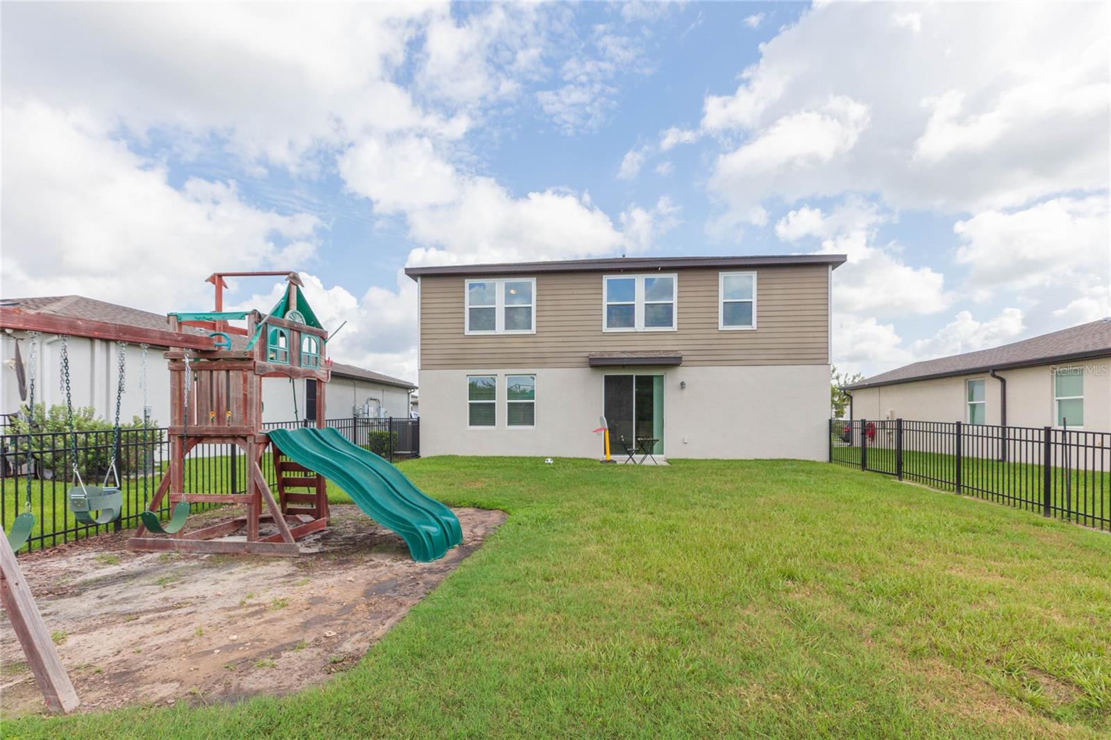 BRISTOL MDWS PH 1A & 1B - Residential