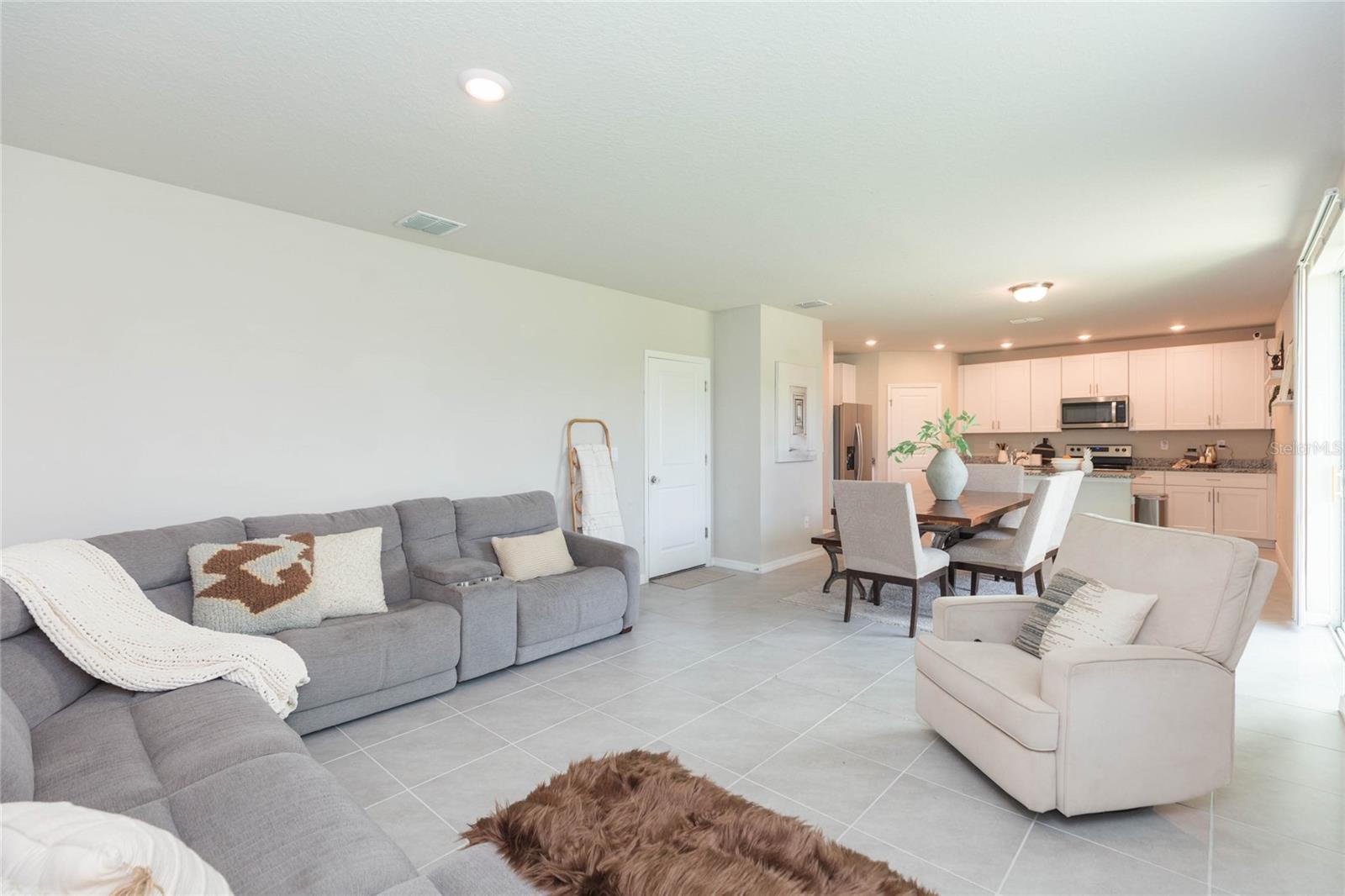 BRISTOL MDWS PH 1A & 1B - Residential