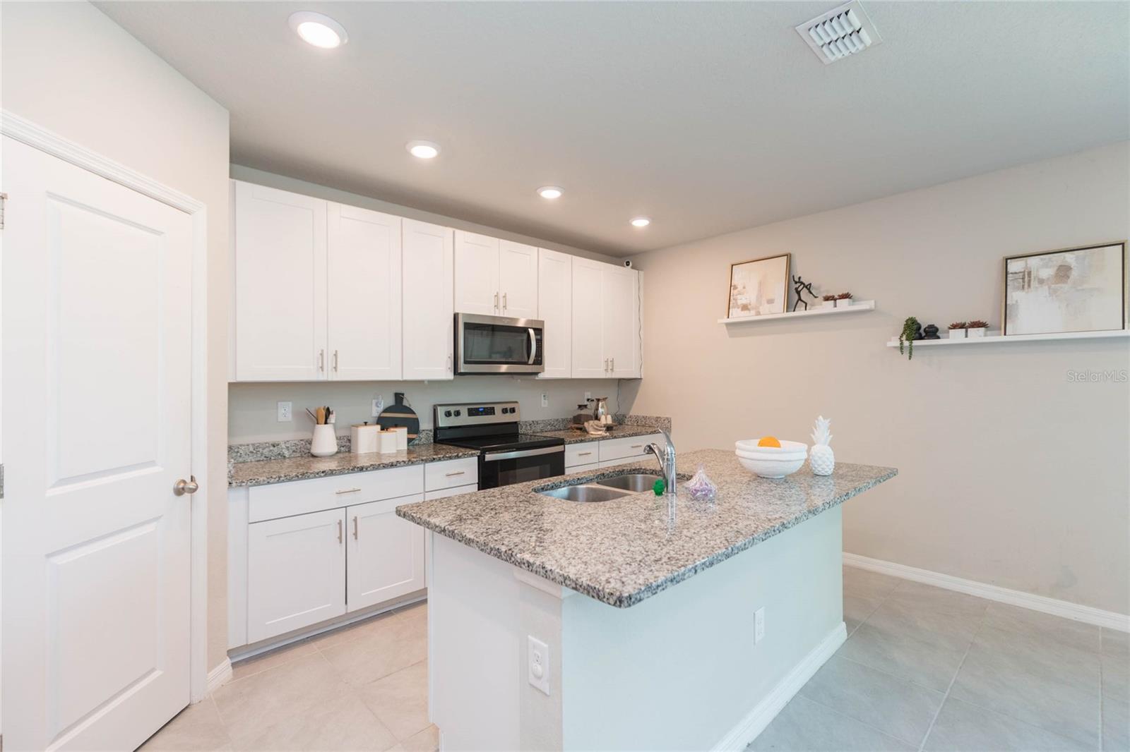 BRISTOL MDWS PH 1A & 1B - Residential