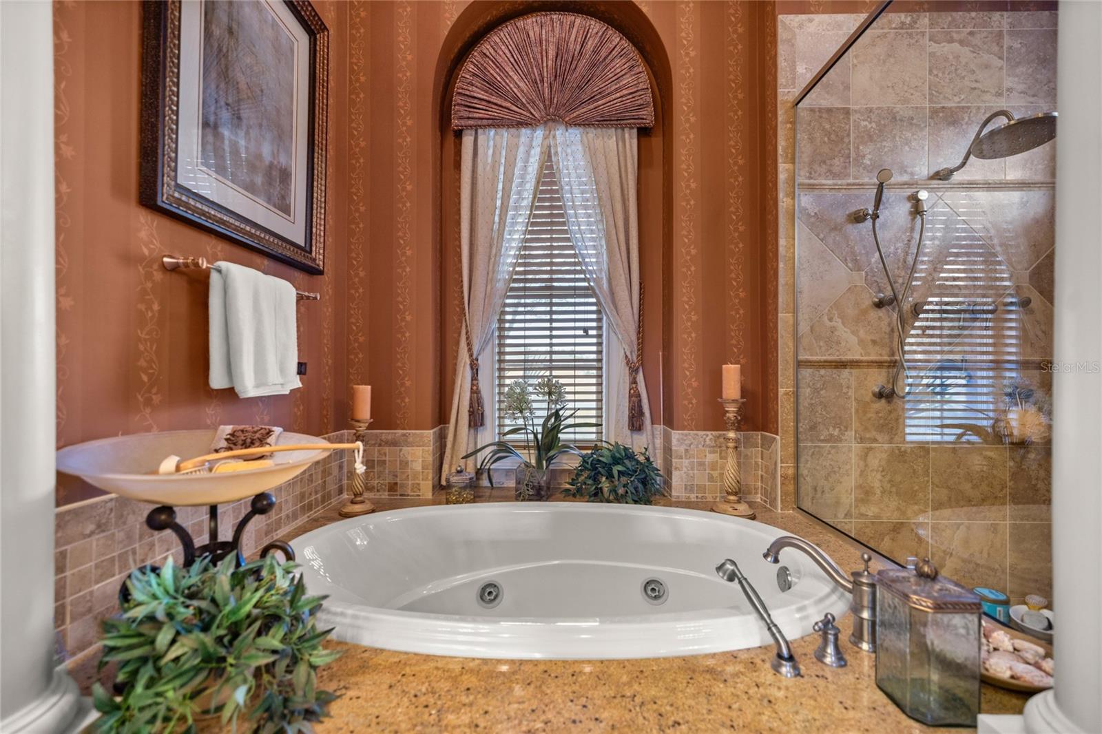 JULIETTE FALLS - Residential