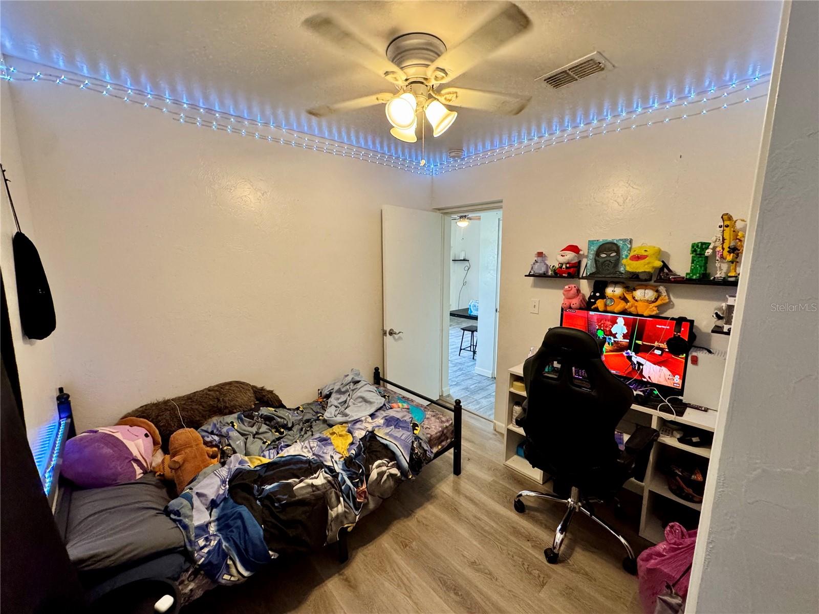 WARM MINERAL SPGS - Residential Income