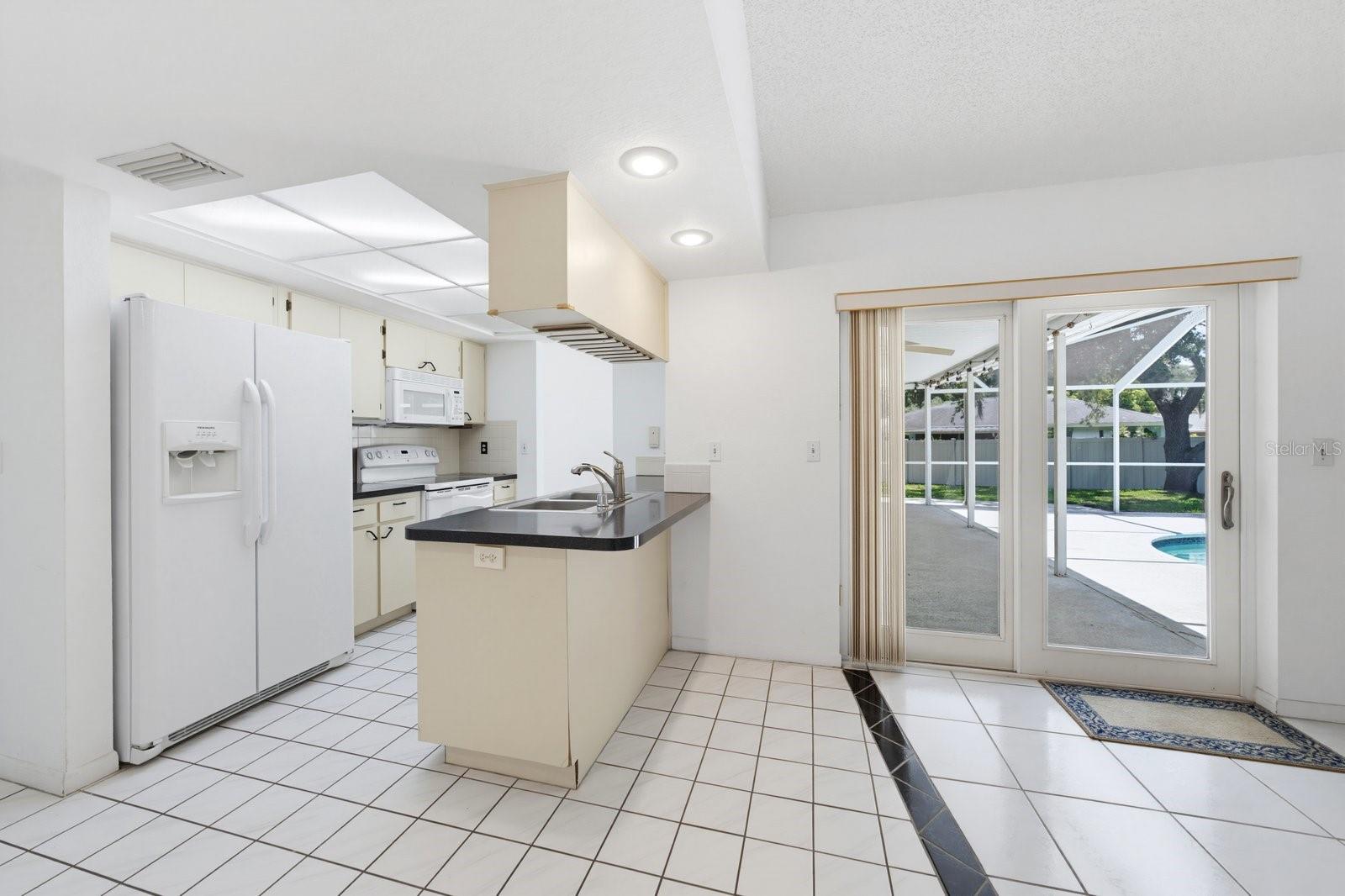 SUNSET RIDGE PARK - Residential