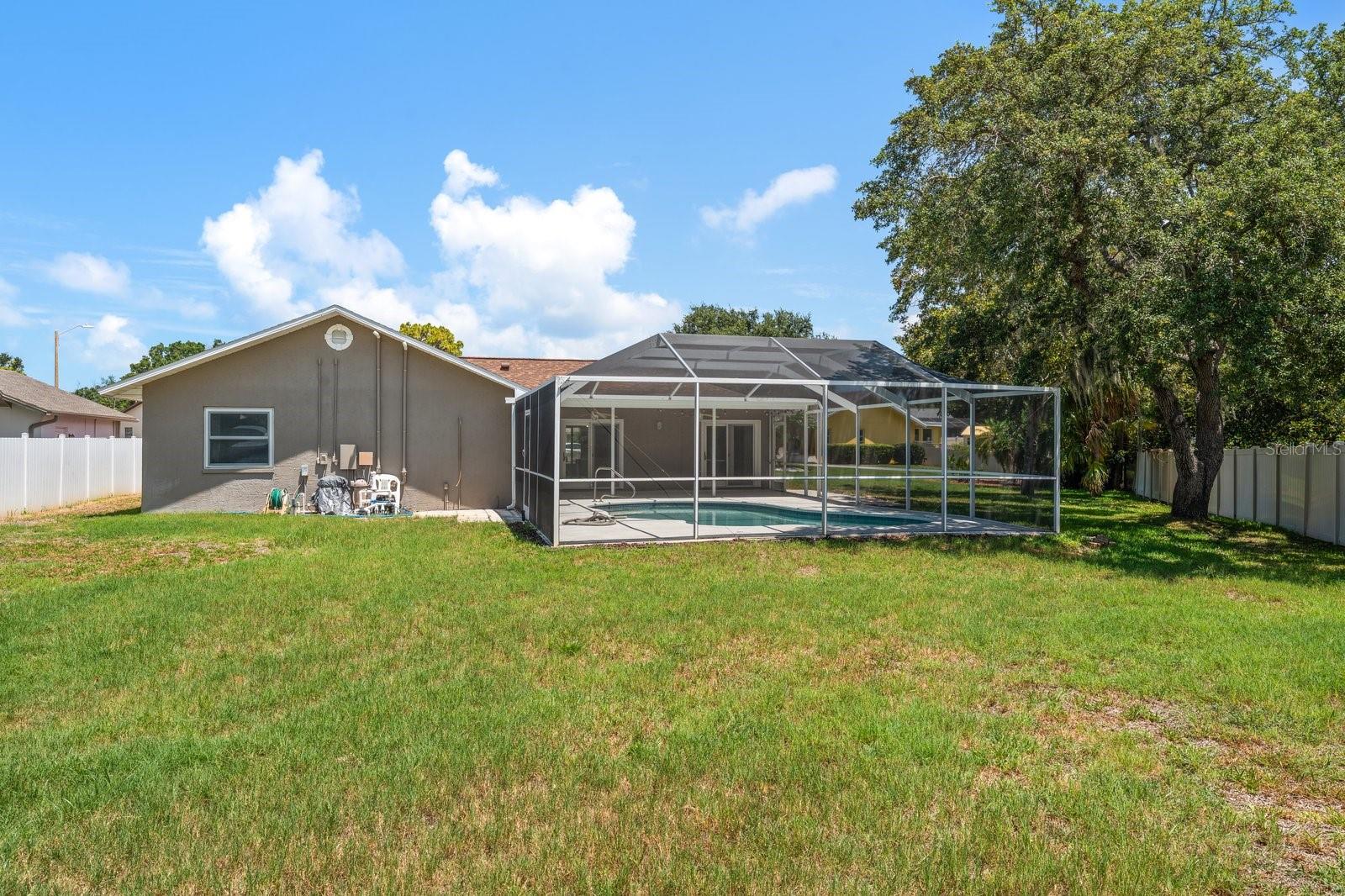 SUNSET RIDGE PARK - Residential