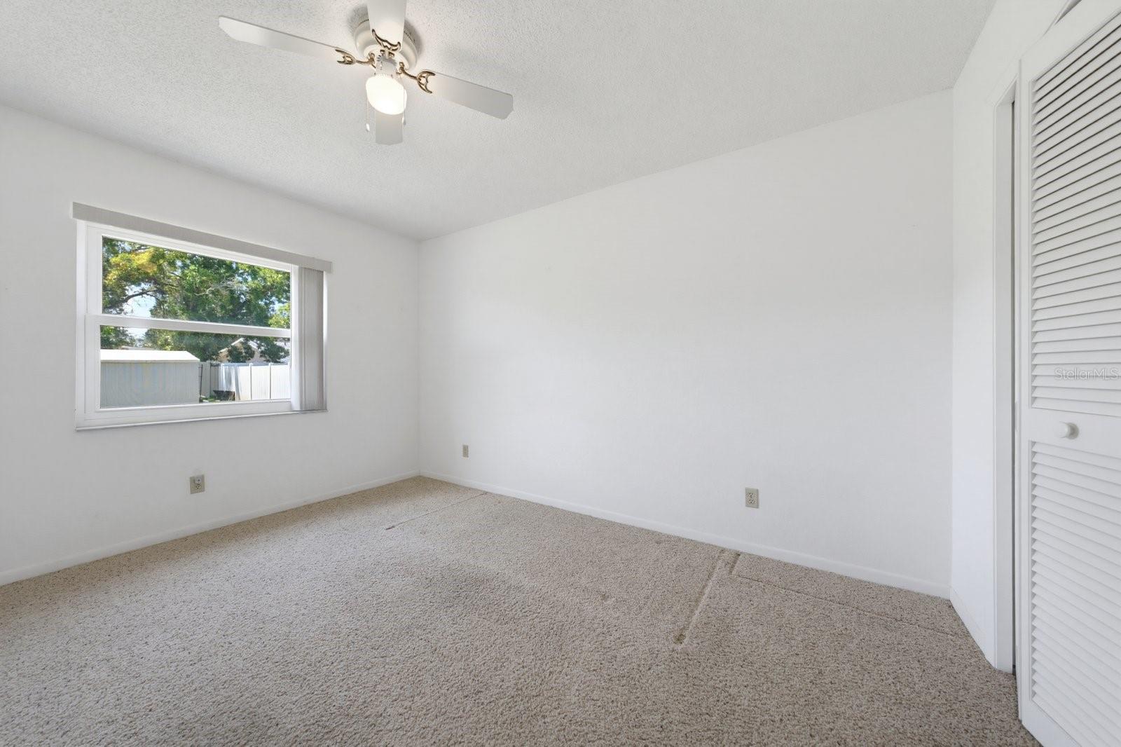 SUNSET RIDGE PARK - Residential
