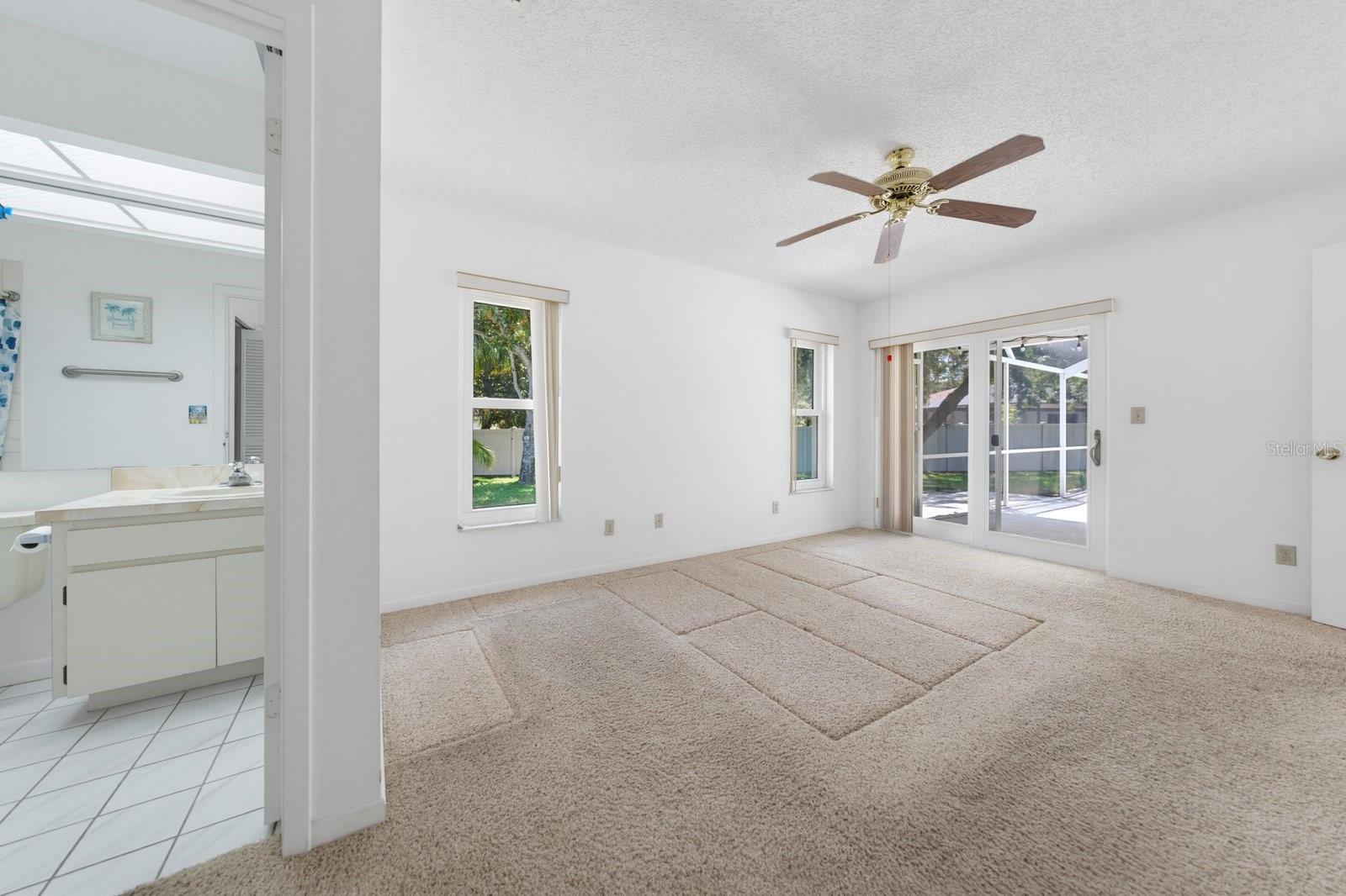 SUNSET RIDGE PARK - Residential