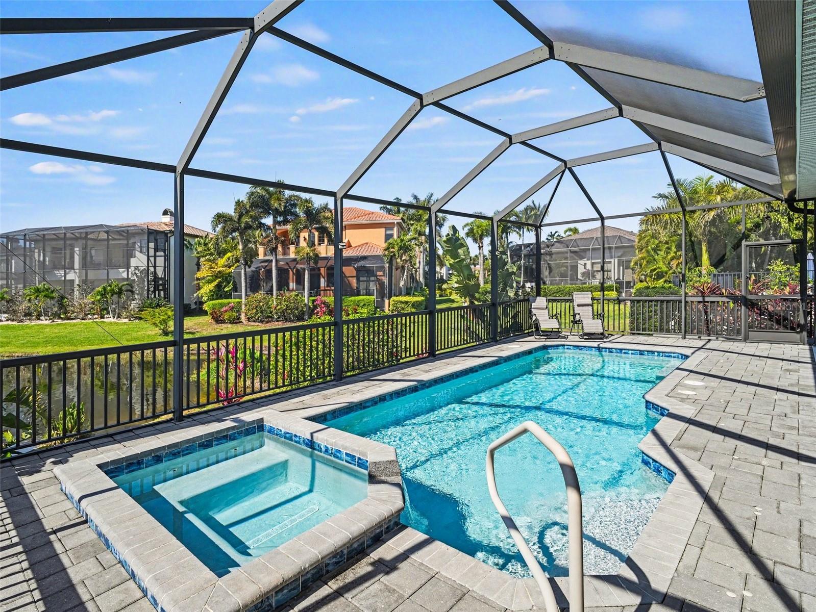 LEGENDS BAY - Residential