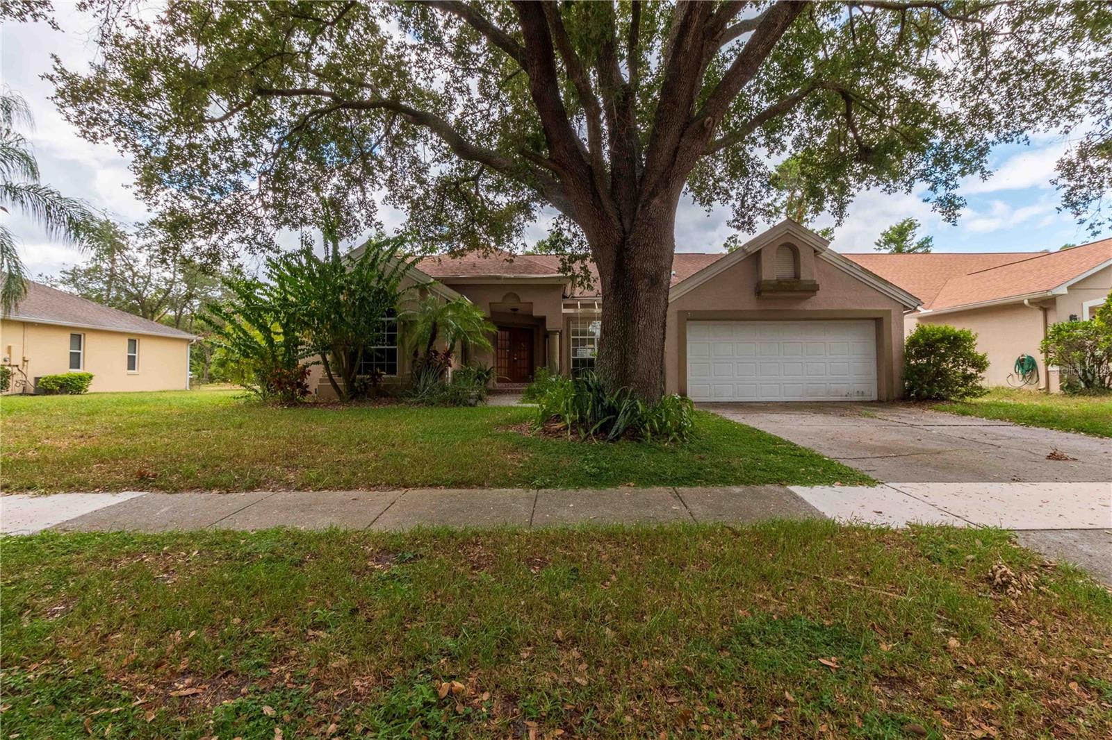 Auction Property. Great opportunity if you’re looking for spacious 3 bedroom 3 bathroom investment property or to live in.  The layout and flow of this home is open, you have the ability to customize this property to your liking. As you continue toward the back of the home, the kitchen is open with elongated cabinets and granite counters. This allows you to entertain and host family meals and gatherings together. The exterior is private in the rear, and enclosed patio space for you enjoyment. This property has been placed in an upcoming event. All bids should be submitted at Xome void where prohibited. Please submit any pre-auction offer received through the property details page on Xome. Any post-auction offers will need to be submitted directly to the listing agent. Response within 3 business days. All properties are subject to a 5% buyer s premium pursuant to the Auction Participation Agreement and Terms & Conditions minimums will apply. Please contact your agent for details and commission paid on this property.