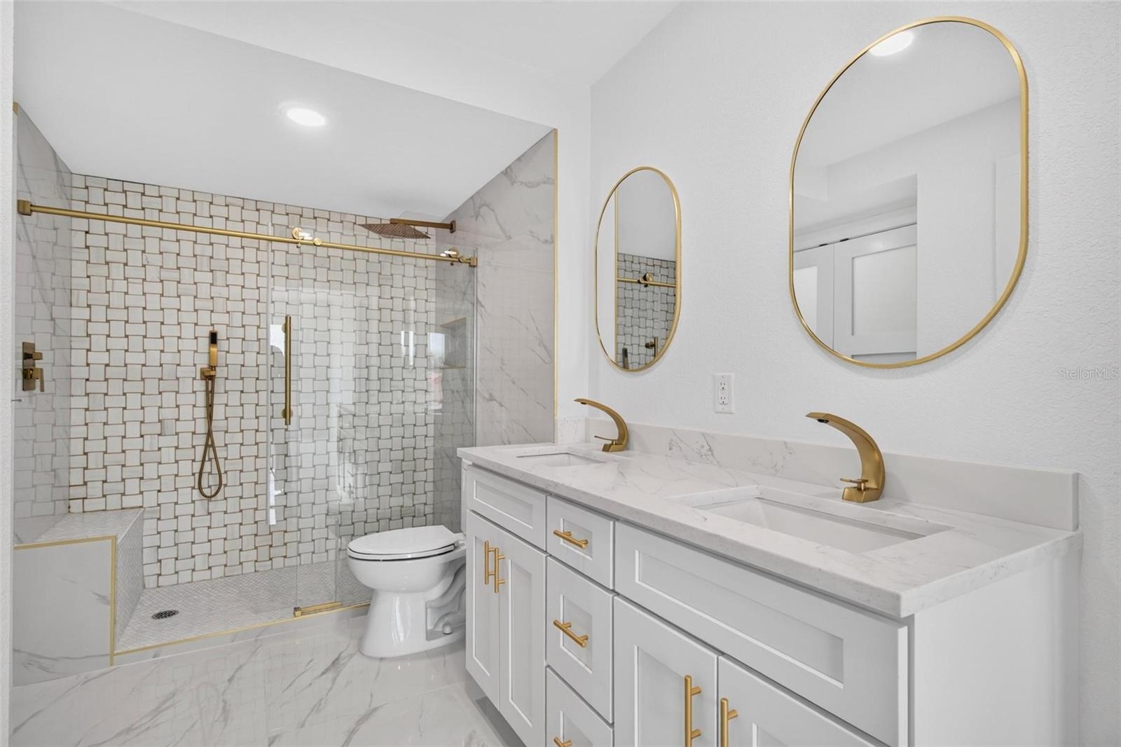 BAYWAY ISLES POINT BRITTANY SIX - Residential