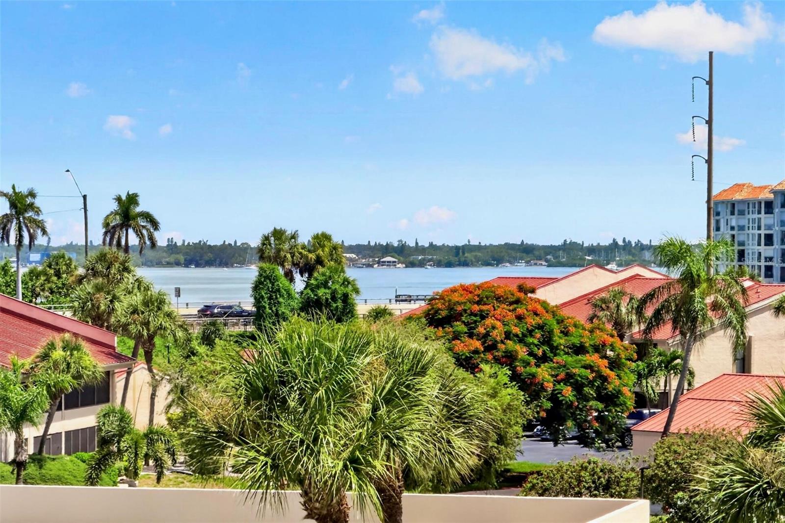 BAYWAY ISLES POINT BRITTANY SIX - Residential