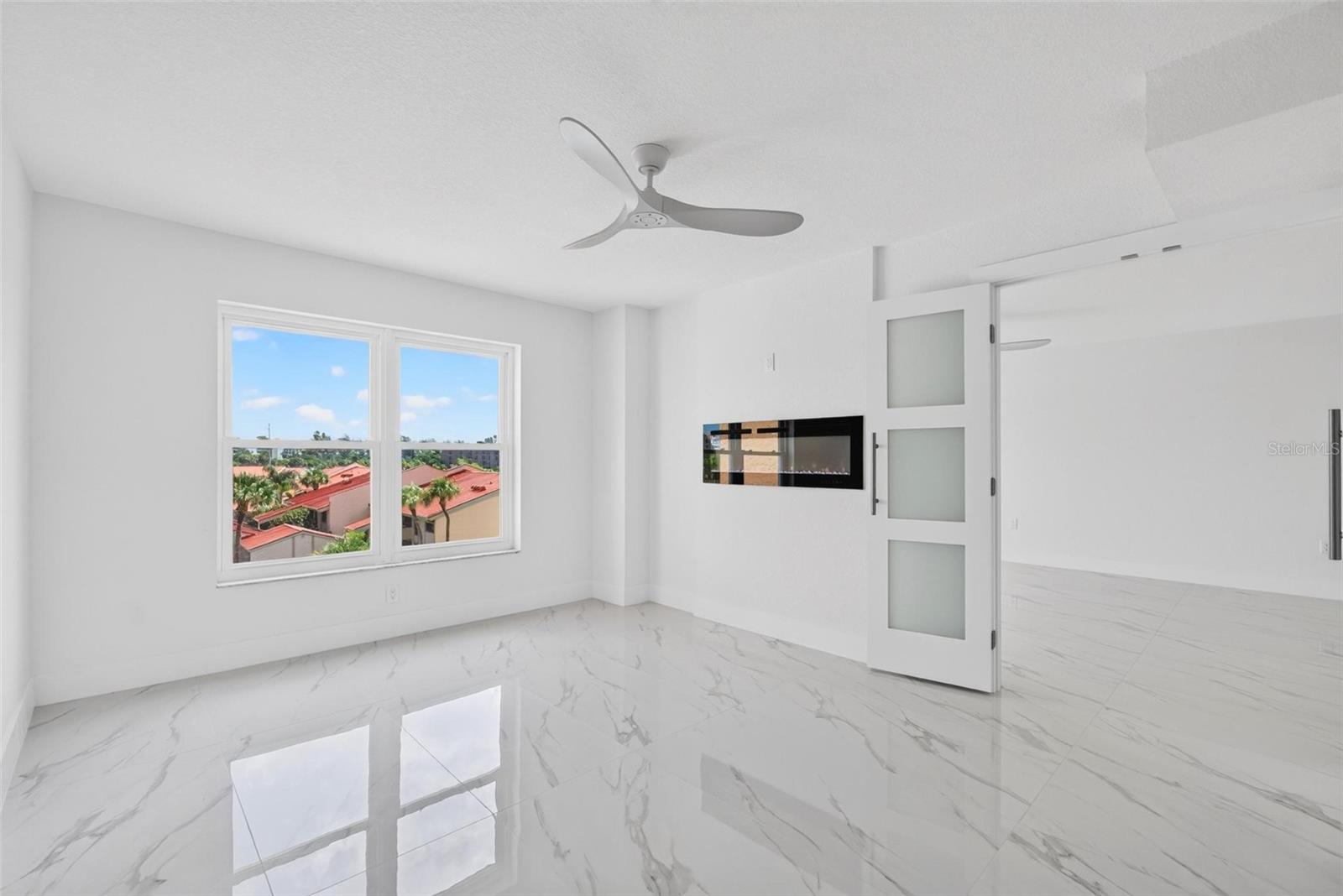 BAYWAY ISLES POINT BRITTANY SIX - Residential