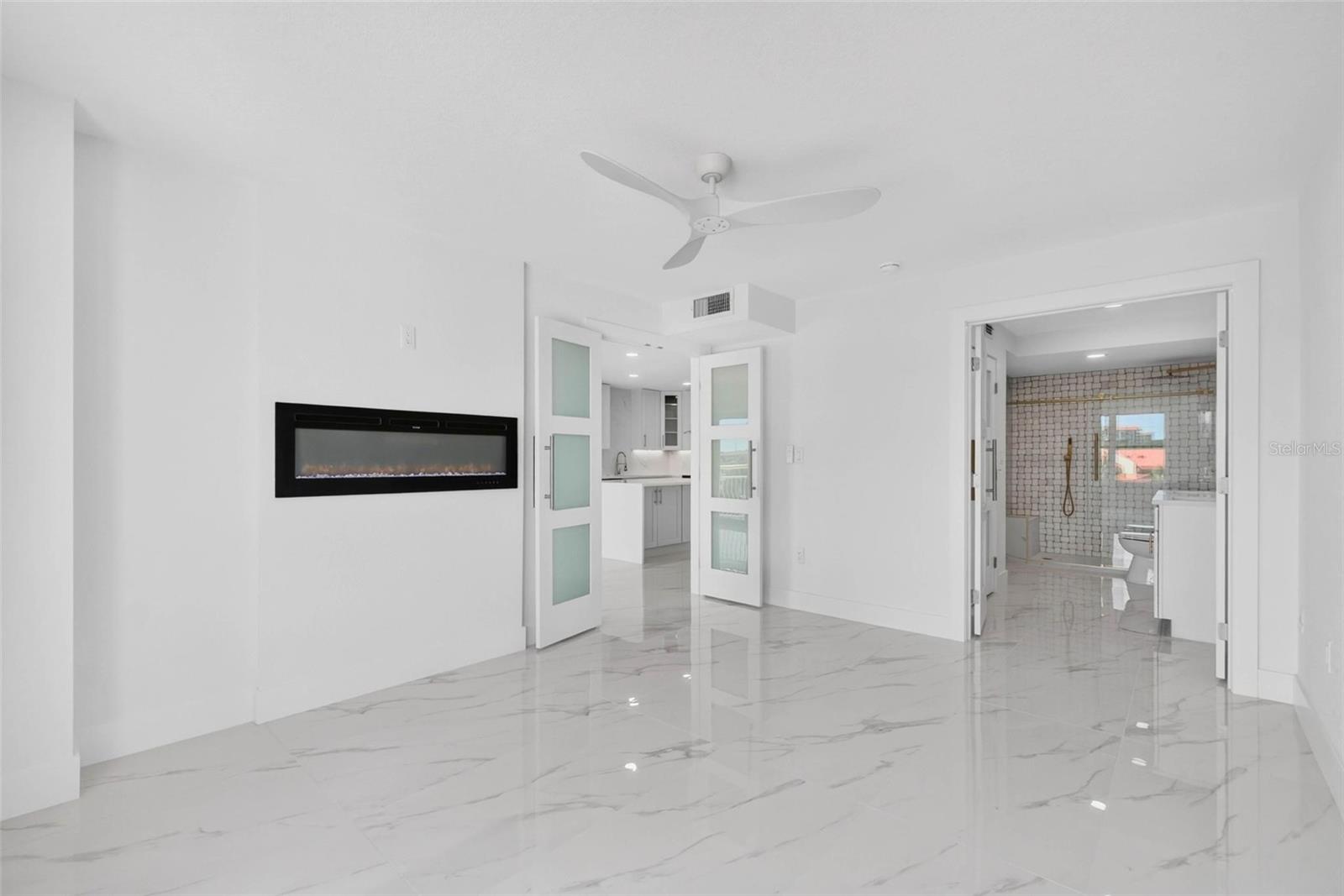 BAYWAY ISLES POINT BRITTANY SIX - Residential