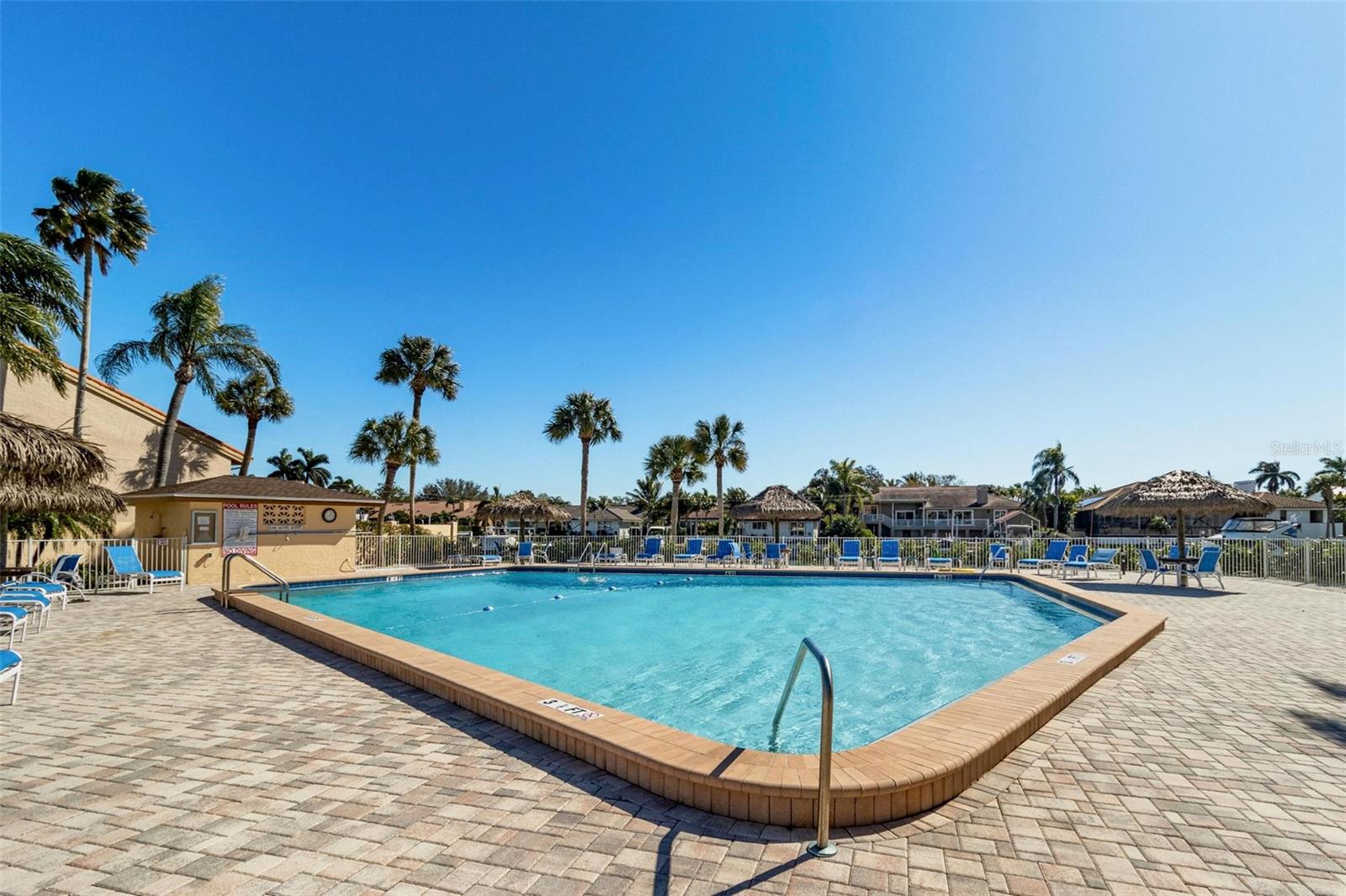 BAYWAY ISLES POINT BRITTANY SIX - Residential
