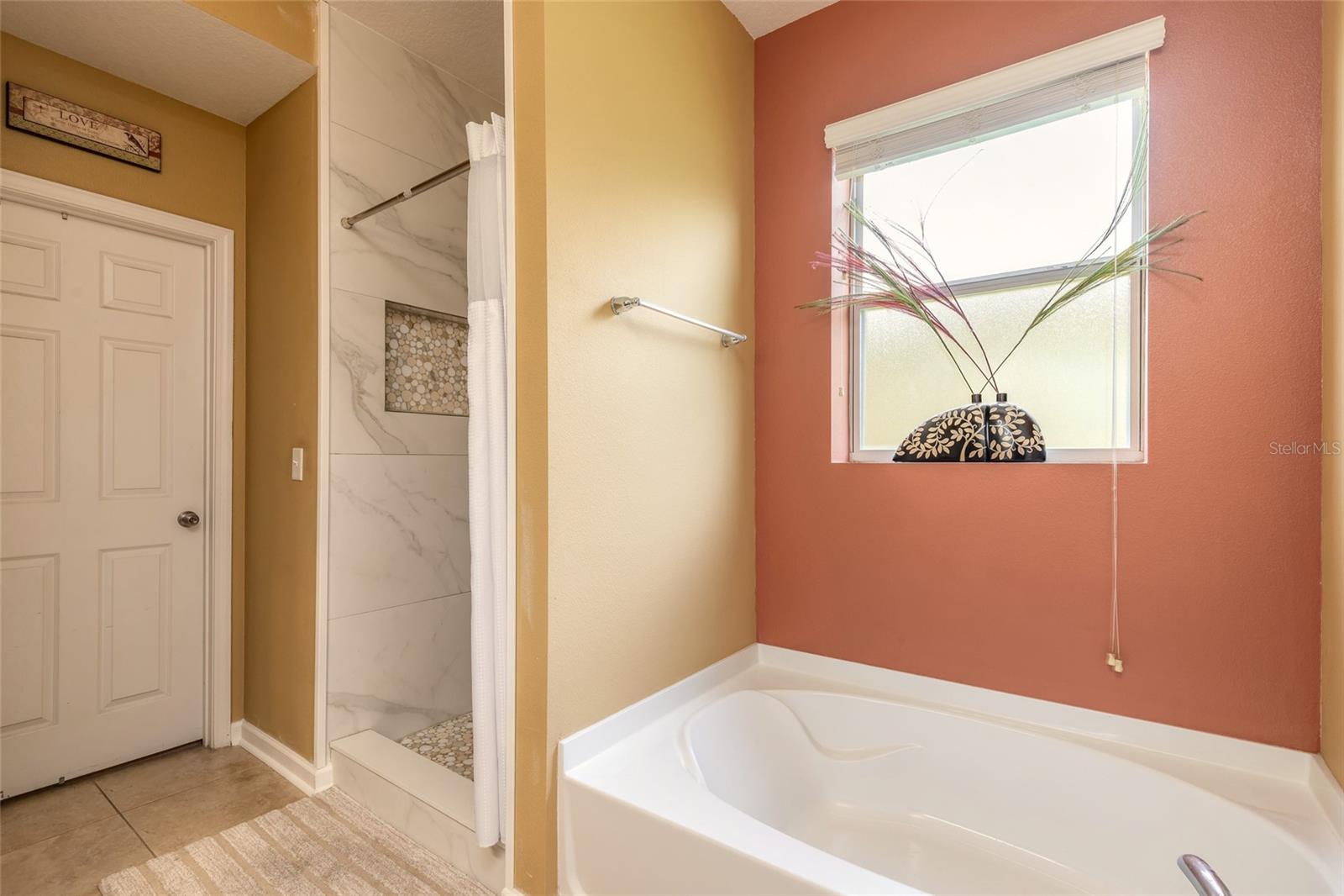 VENETIAN BAY PH 1B UNIT 02 - Residential