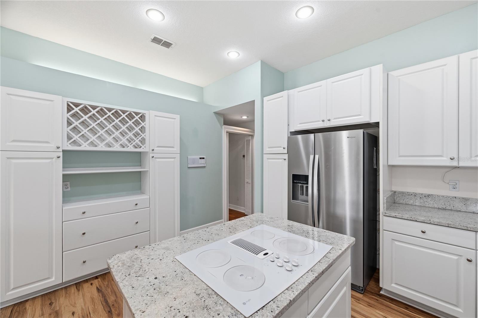SUN CITY CENTER UNIT 256 - Residential