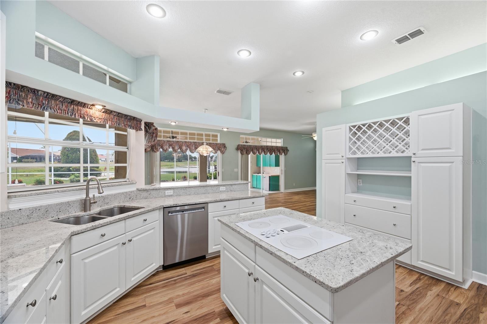 SUN CITY CENTER UNIT 256 - Residential