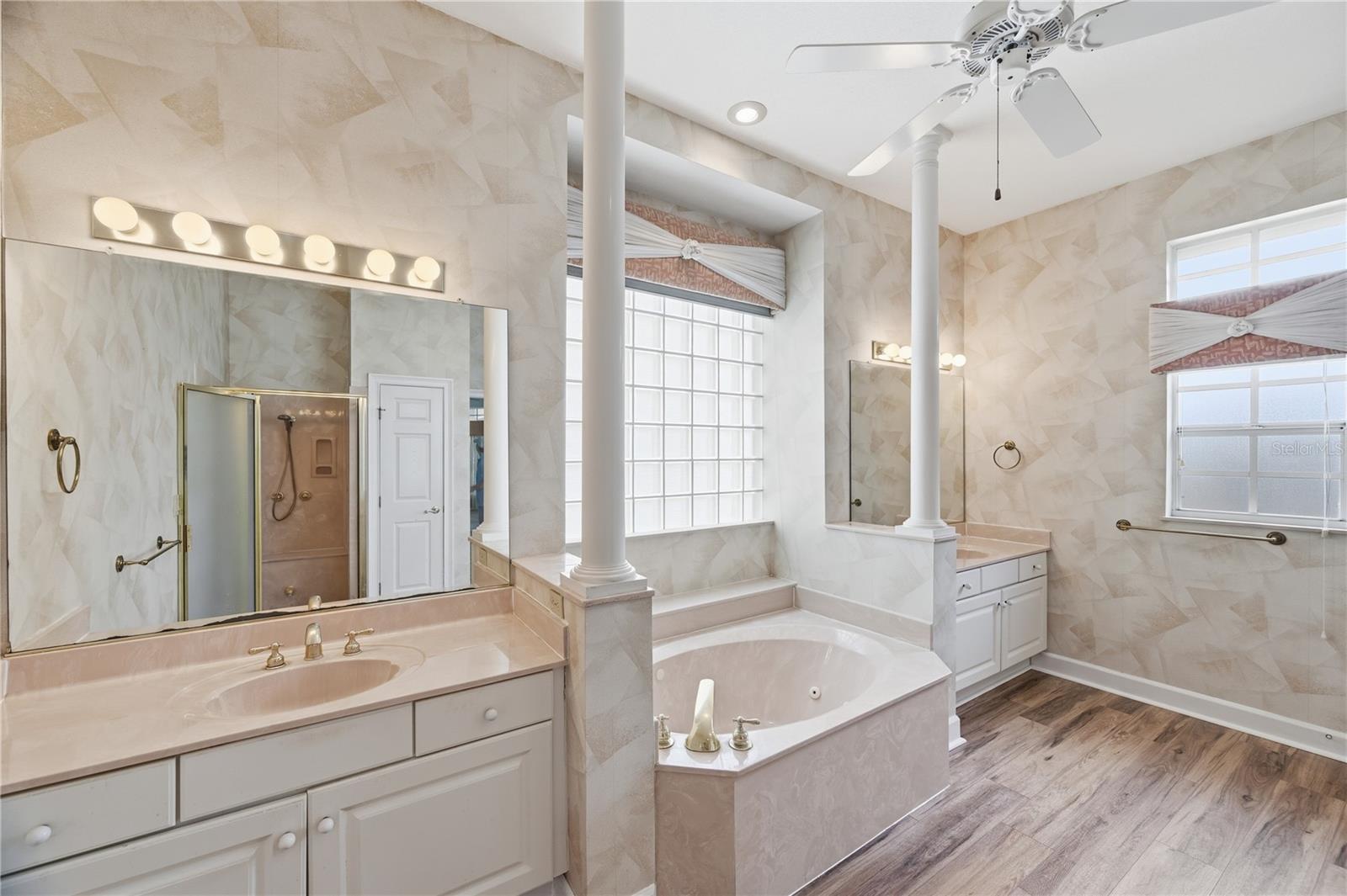 SUN CITY CENTER UNIT 256 - Residential