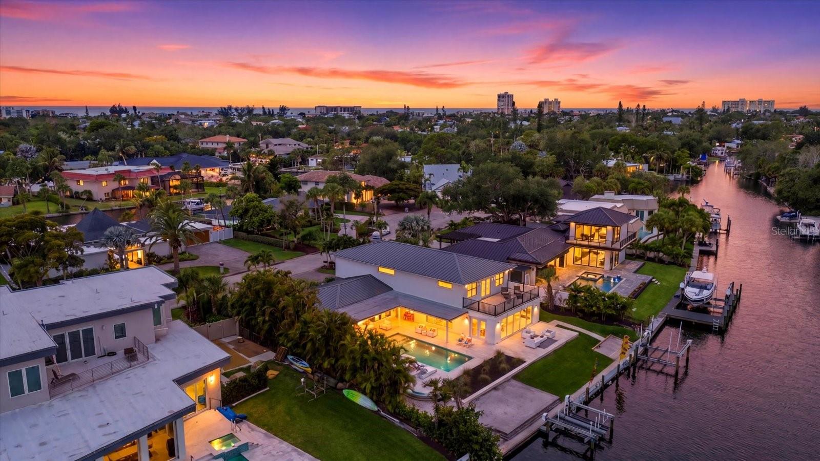 SIESTA ISLES UNIT 5 - Residential
