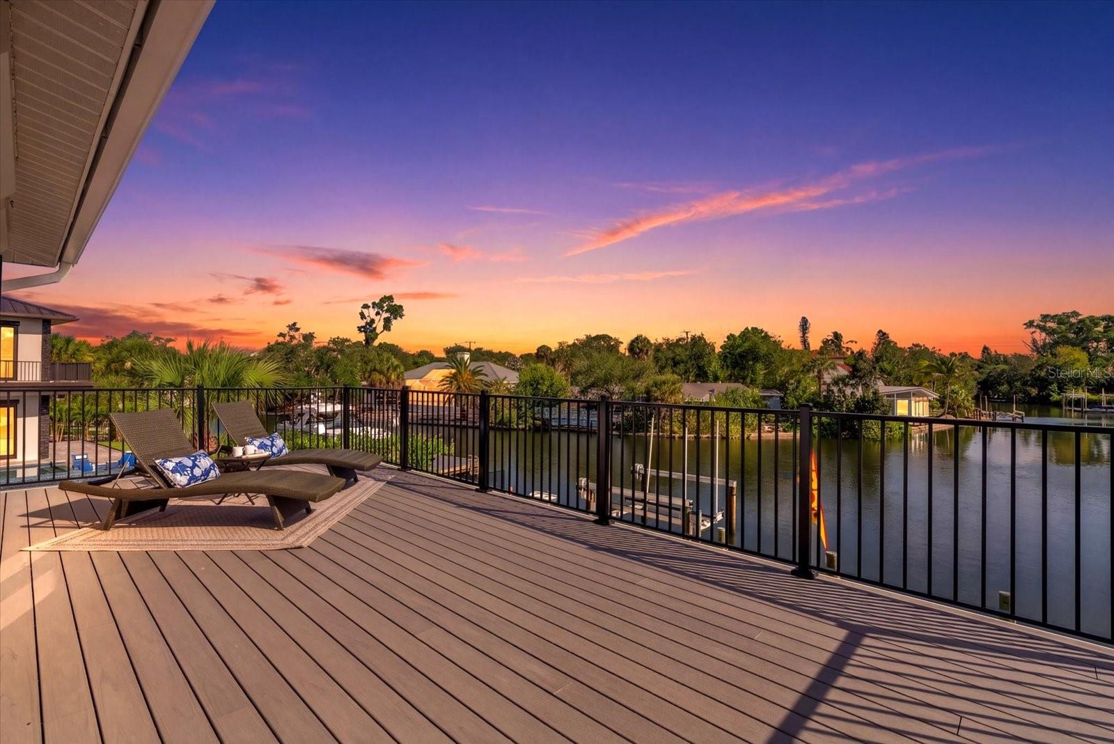 SIESTA ISLES UNIT 5 - Residential