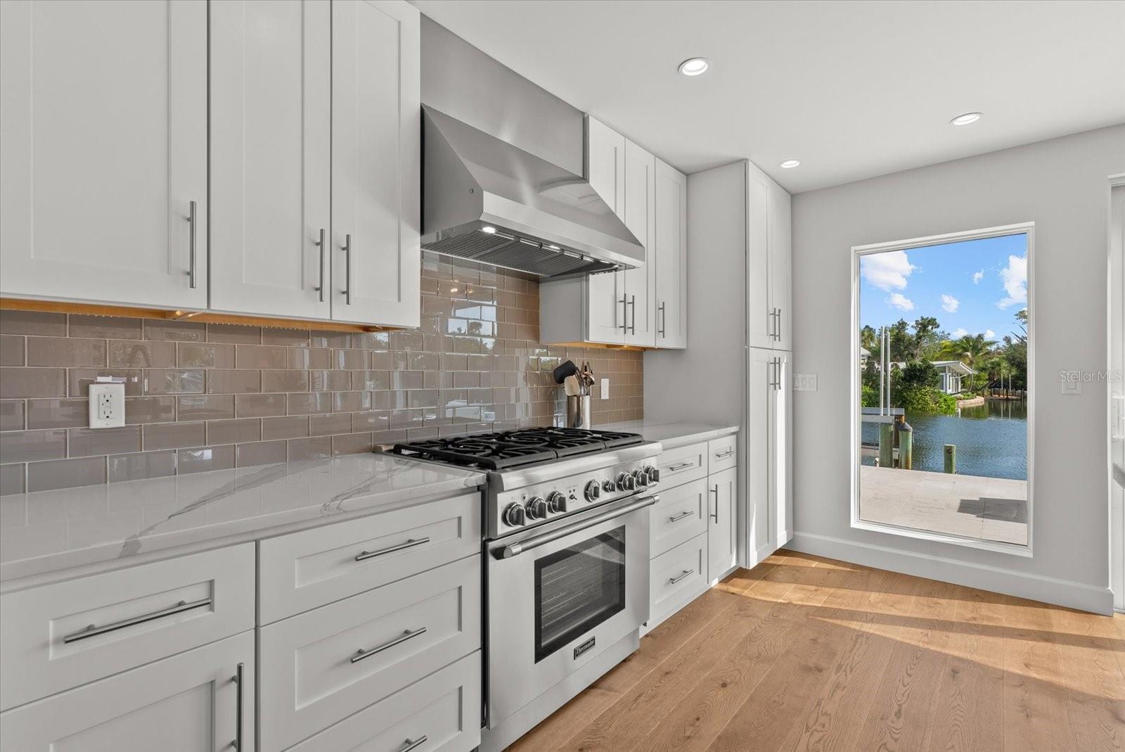 SIESTA ISLES UNIT 5 - Residential