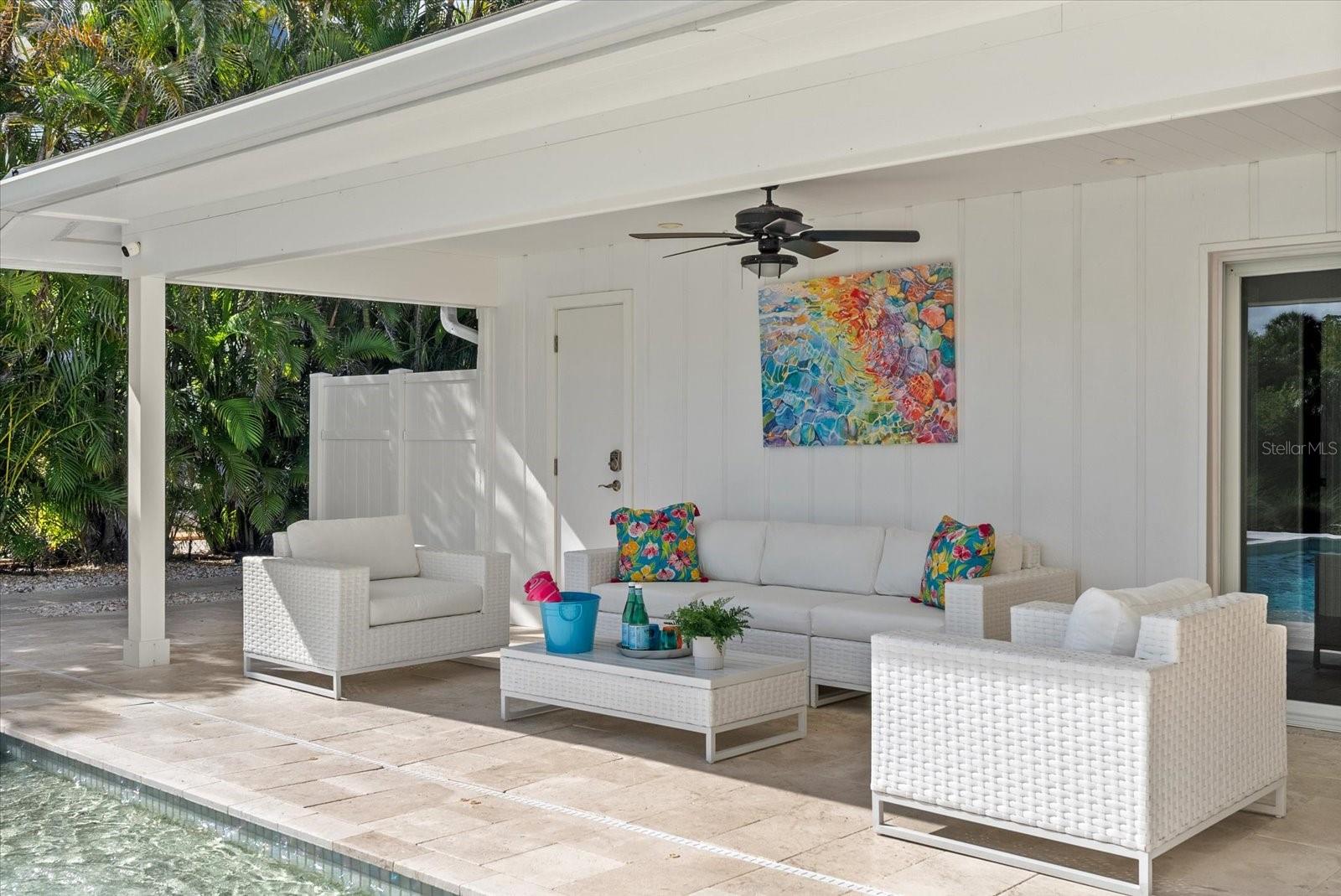 SIESTA ISLES UNIT 5 - Residential