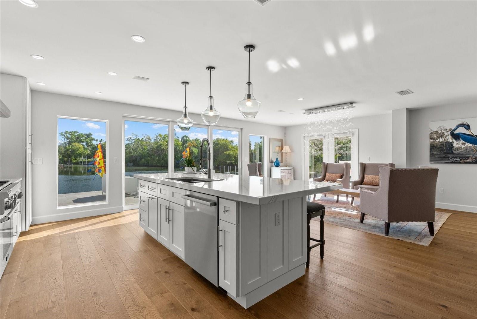 SIESTA ISLES UNIT 5 - Residential