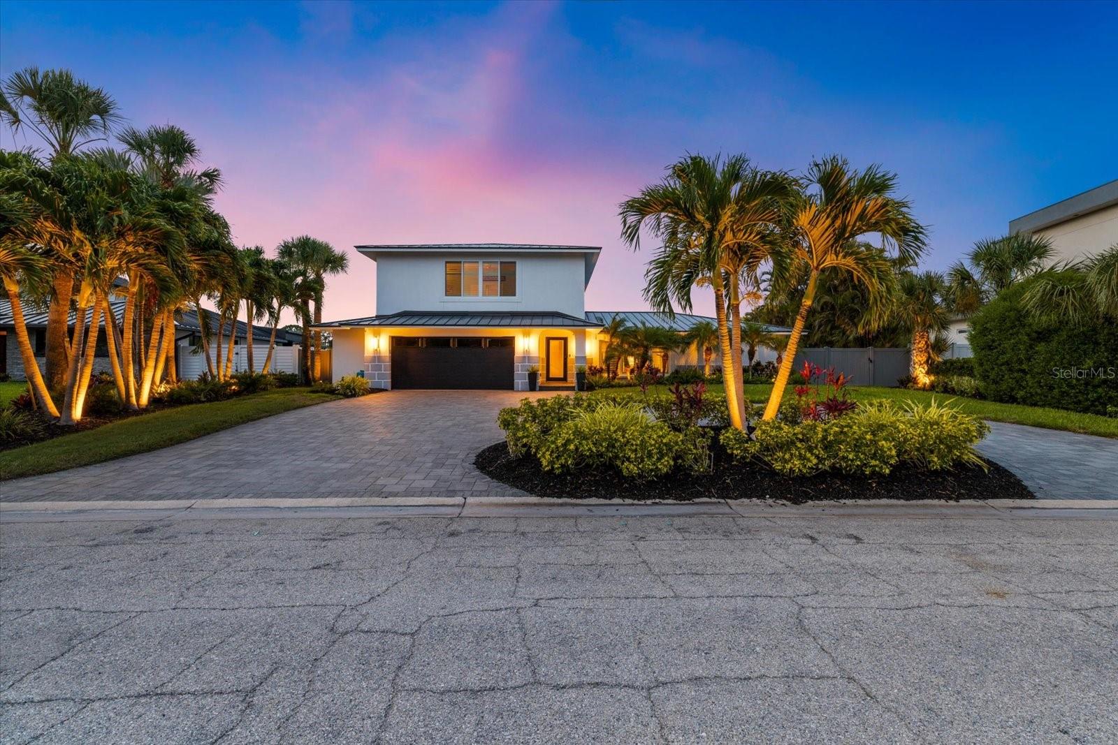 SIESTA ISLES UNIT 5 - Residential