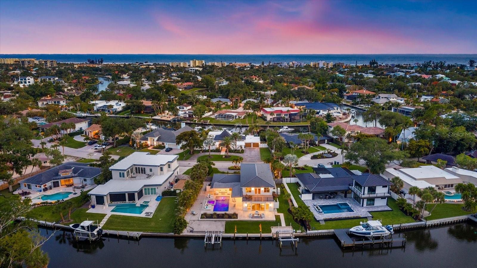 SIESTA ISLES UNIT 5 - Residential