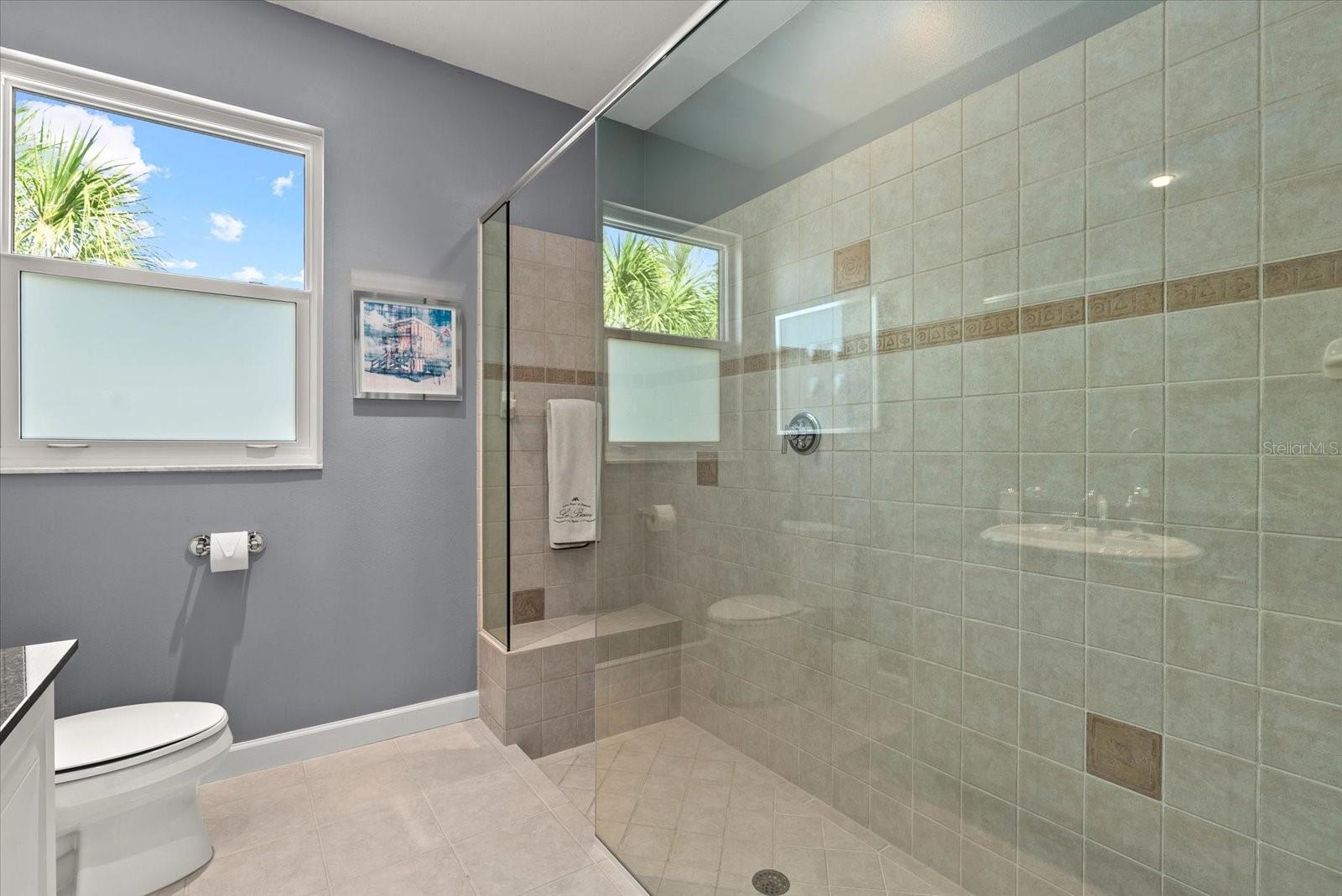 SIESTA ISLES UNIT 5 - Residential