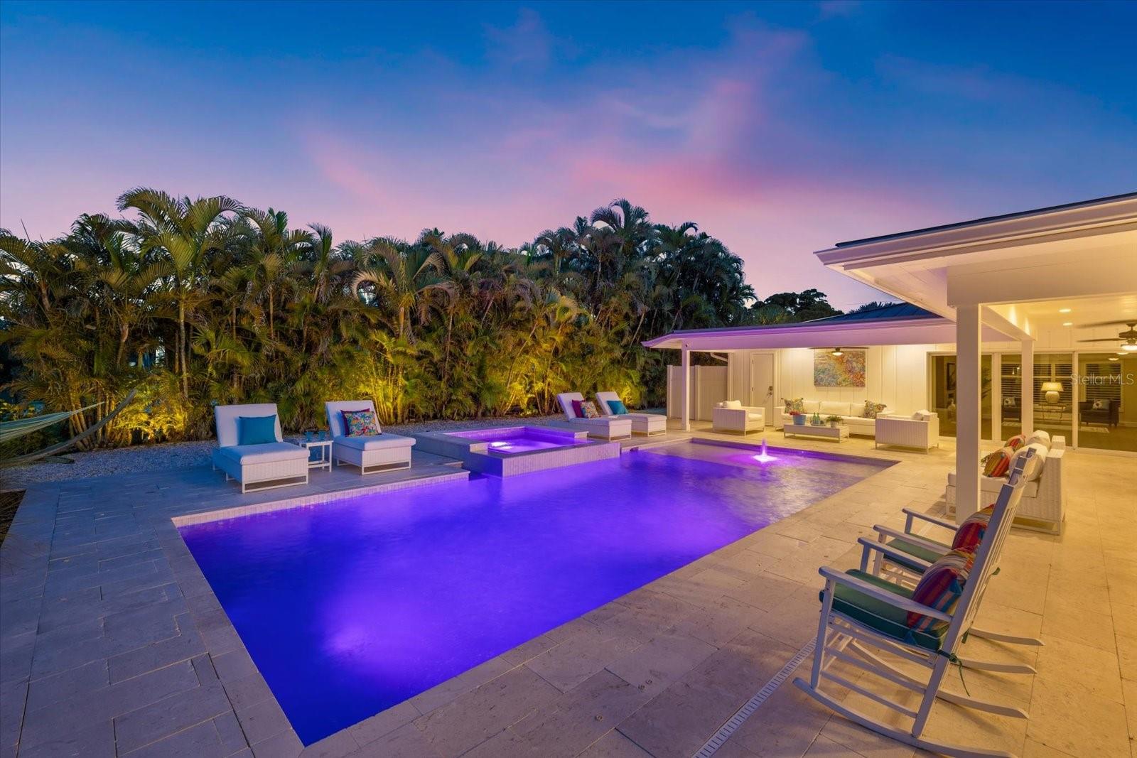 SIESTA ISLES UNIT 5 - Residential