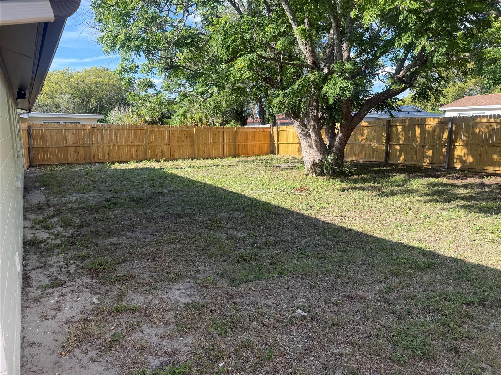 REGENCY PARK - Residential