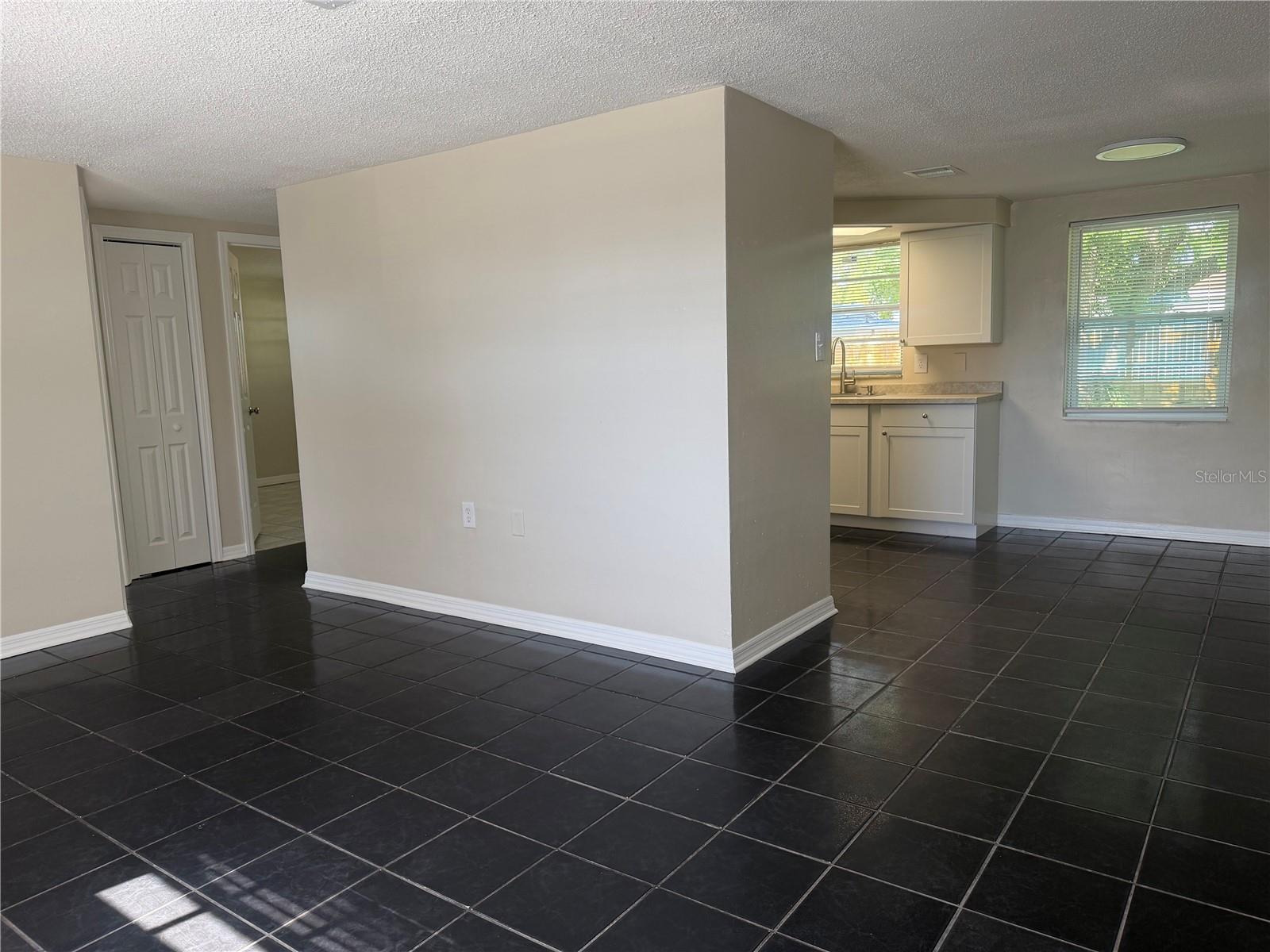 REGENCY PARK - Residential