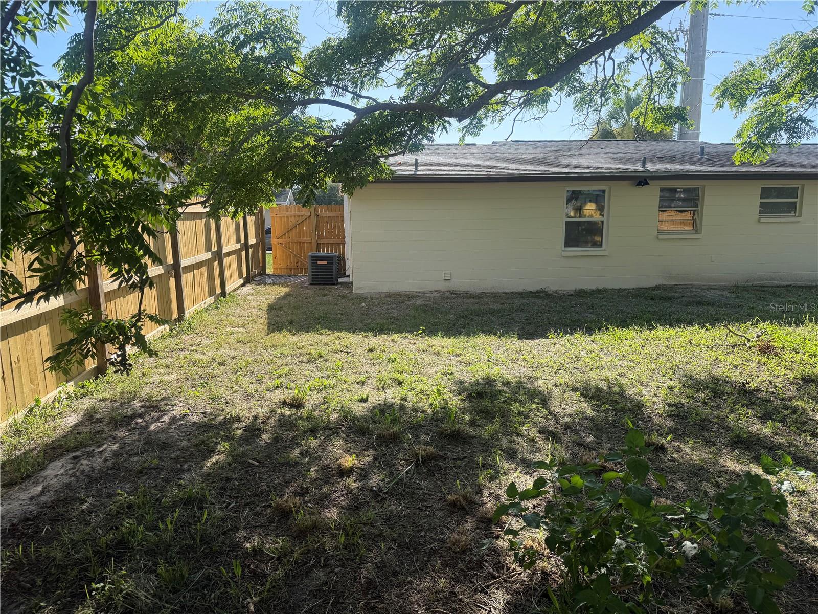 REGENCY PARK - Residential