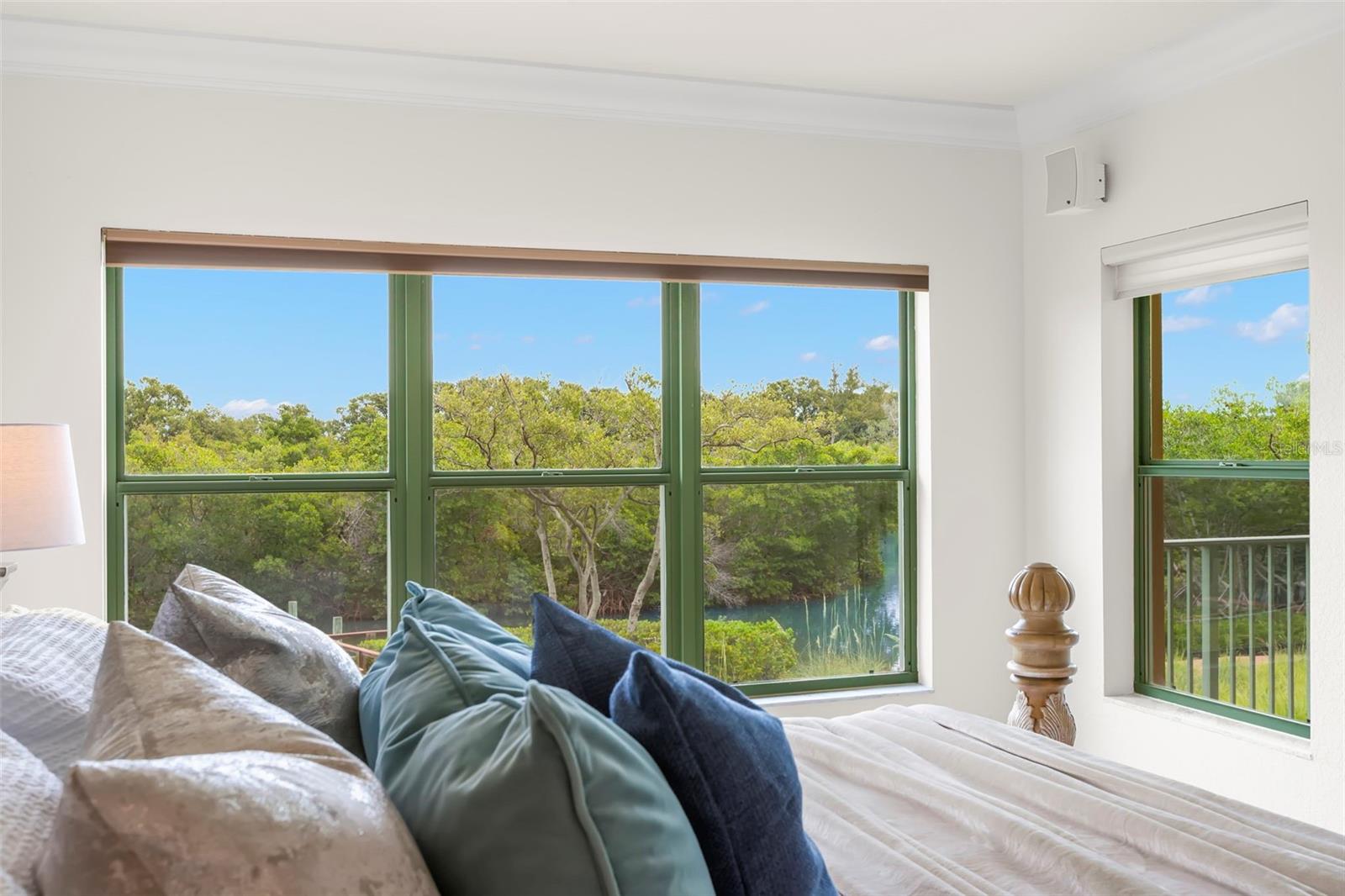 HIDDEN LAGOON AT ARROWHEAD POINT - Residential