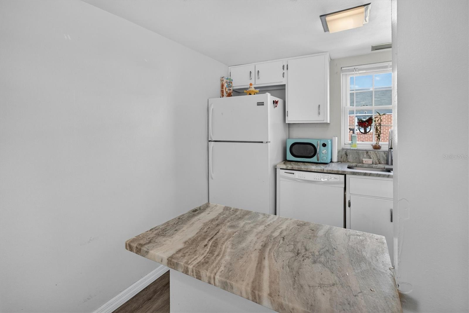 JAMESTOWN CONDO - Residential
