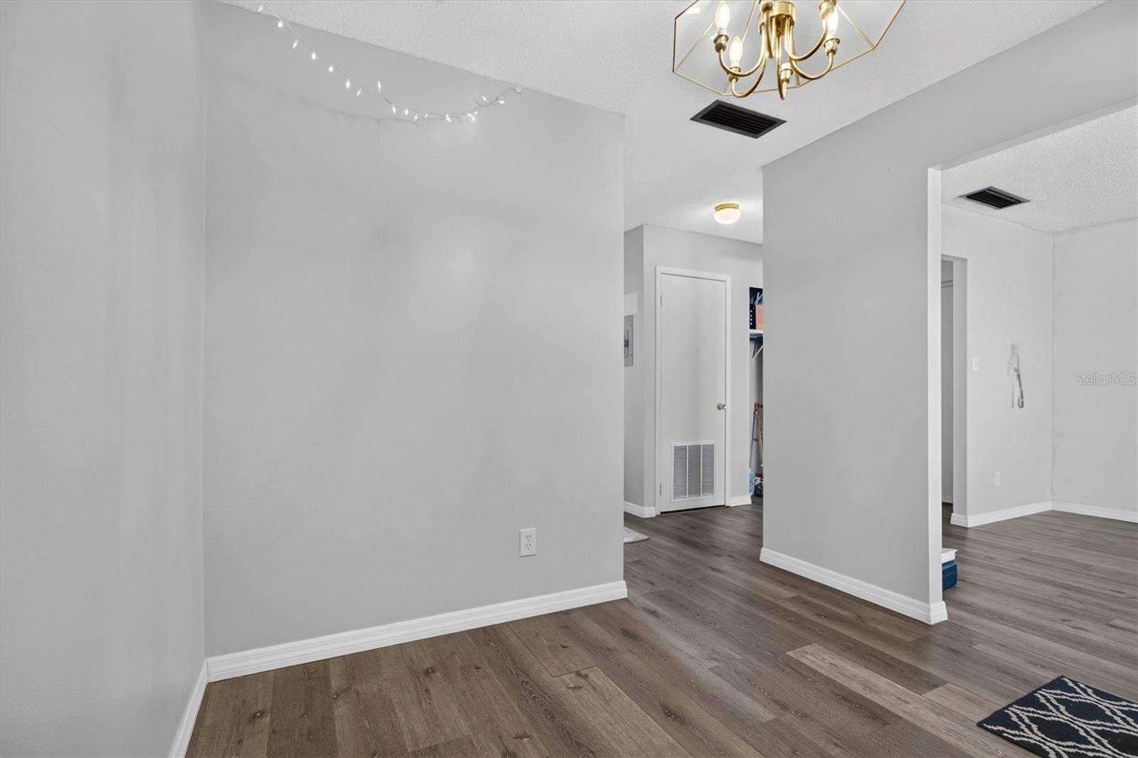 JAMESTOWN CONDO - Residential