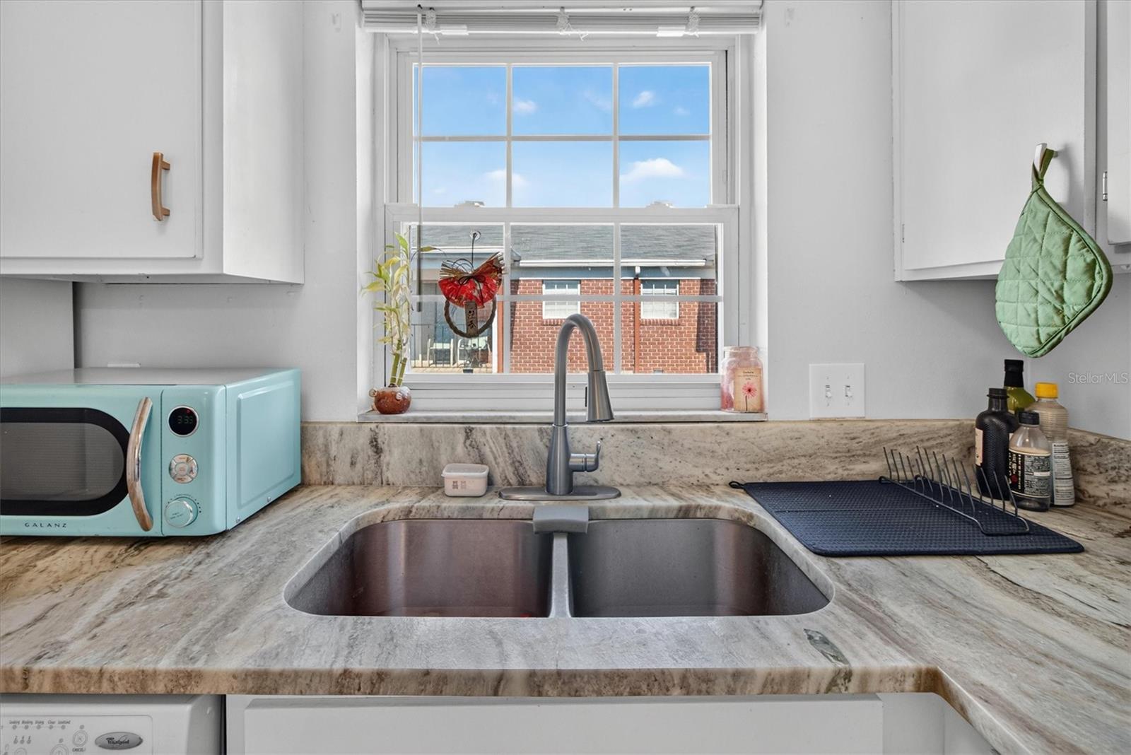 JAMESTOWN CONDO - Residential
