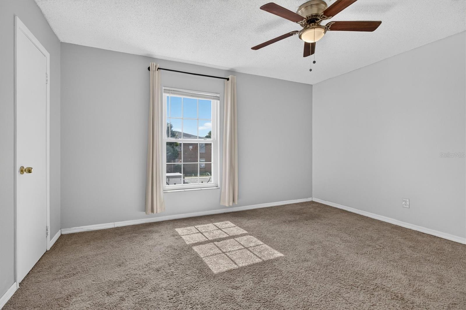 JAMESTOWN CONDO - Residential