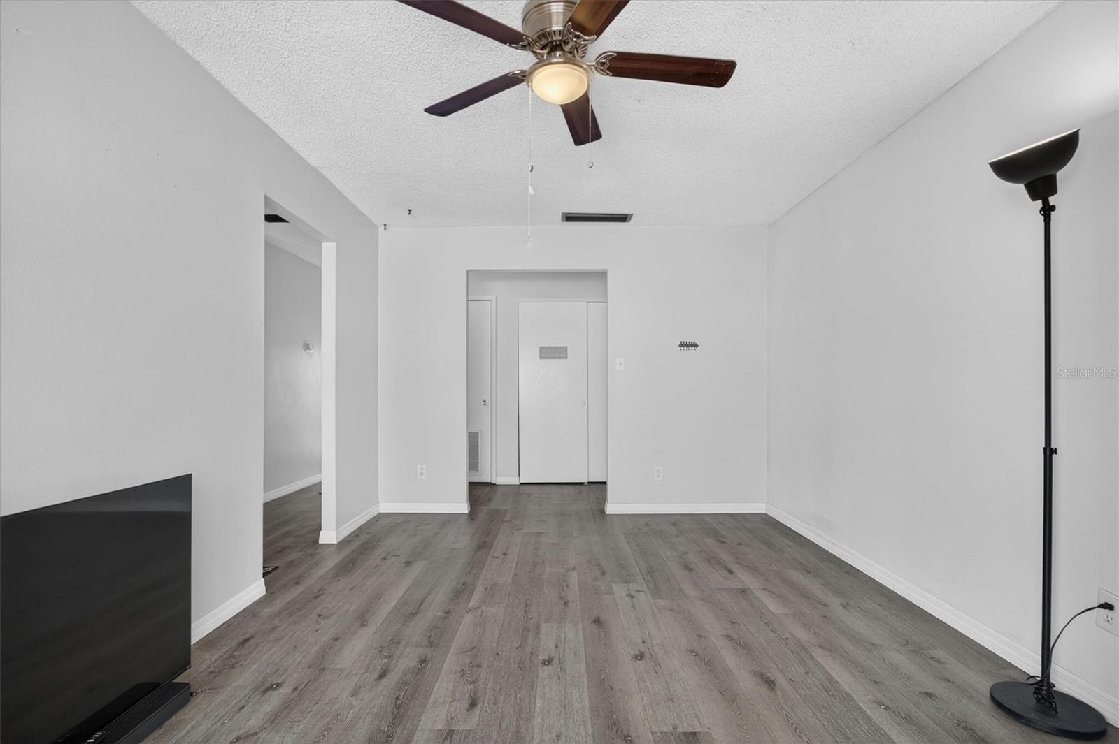 JAMESTOWN CONDO - Residential
