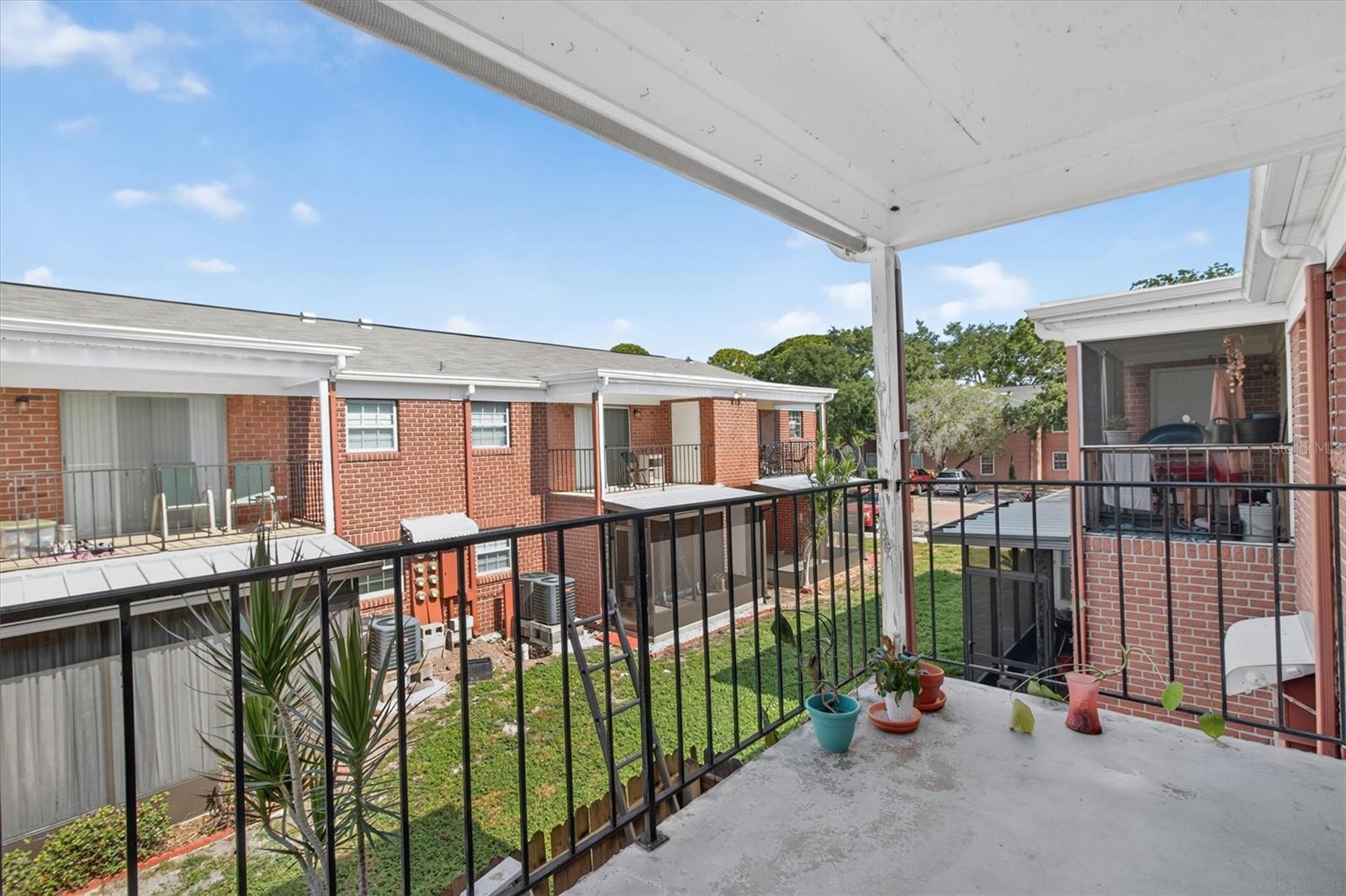 JAMESTOWN CONDO - Residential