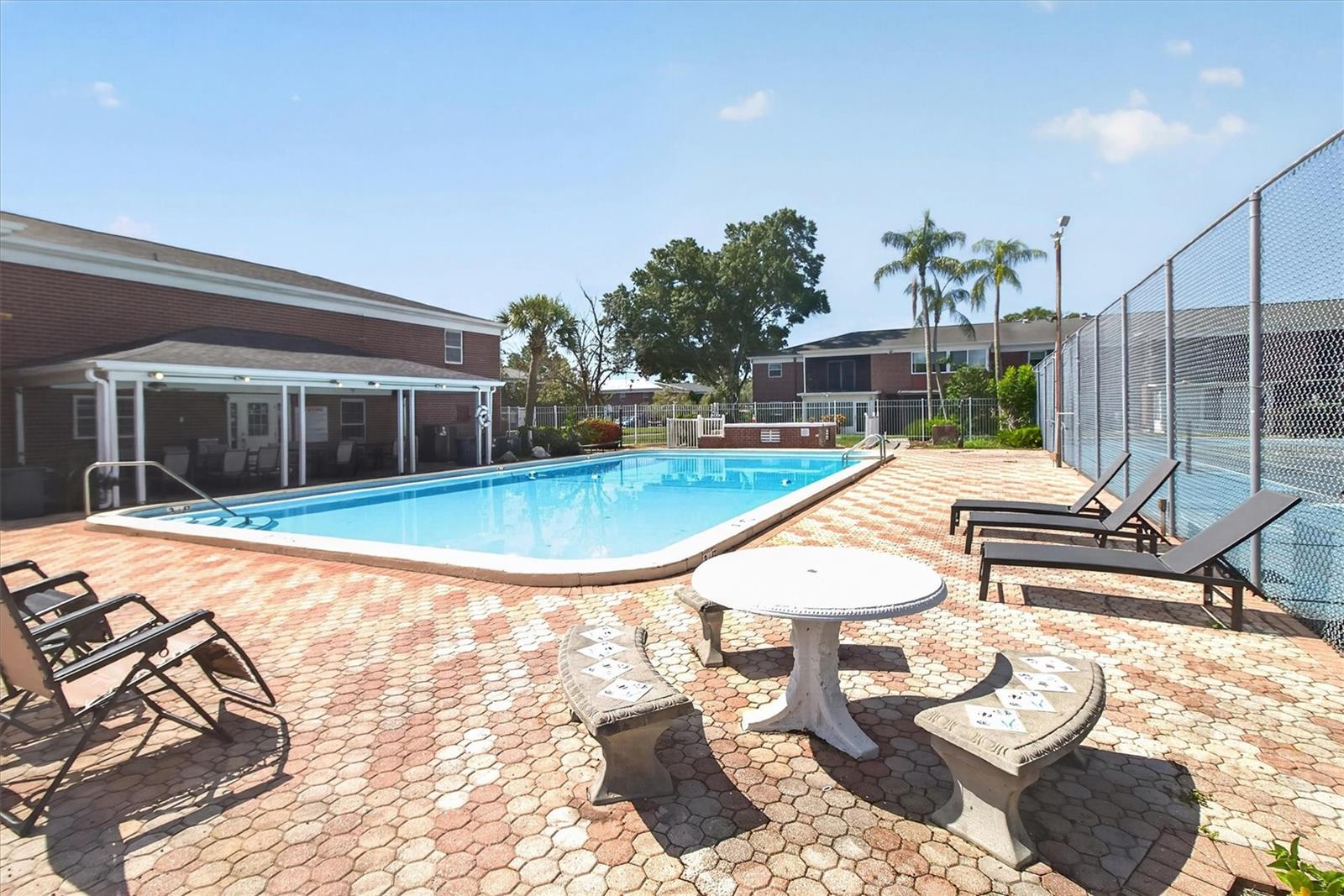 JAMESTOWN CONDO - Residential