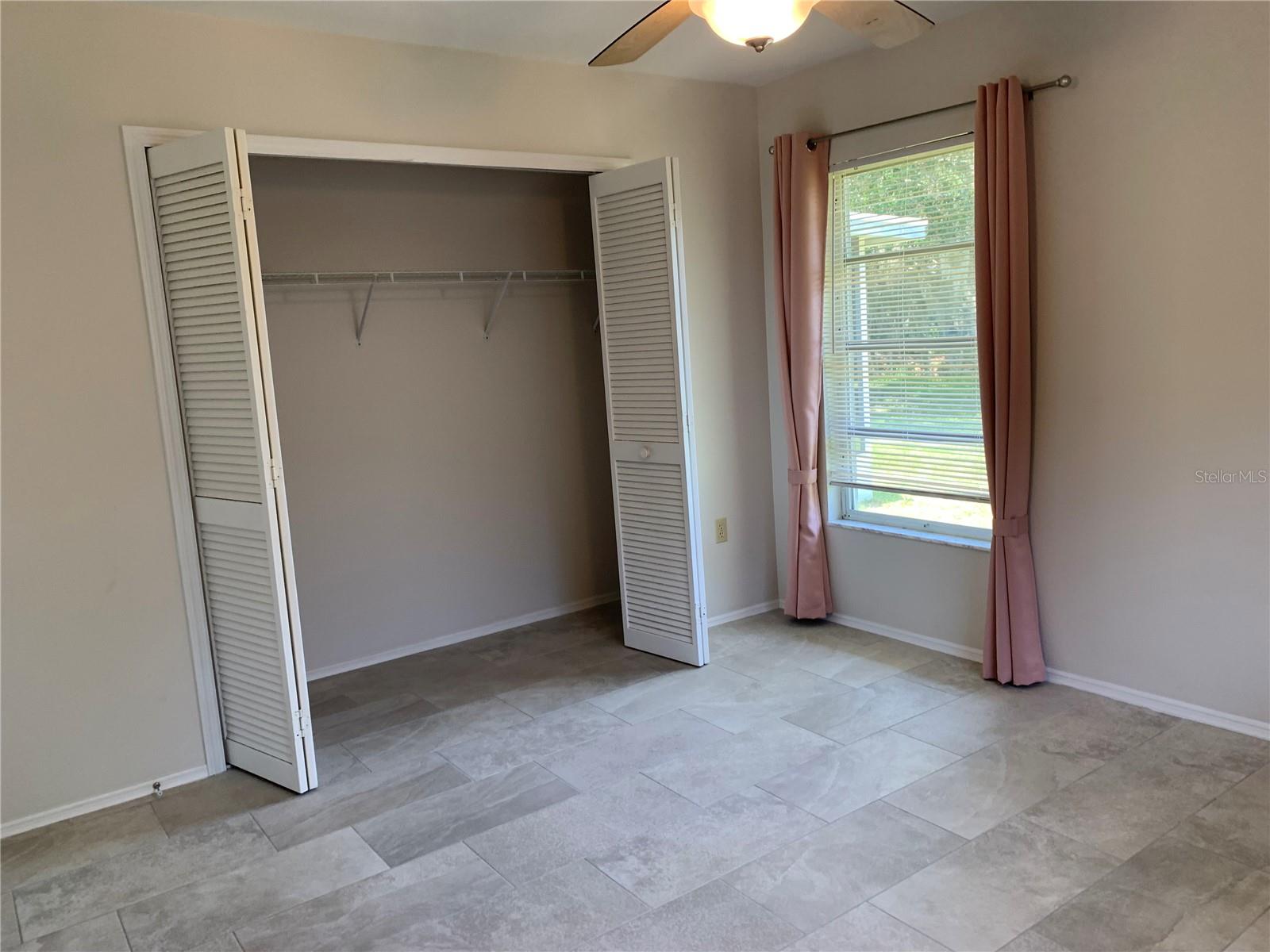 COLONIAL OAKS - Residential Lease