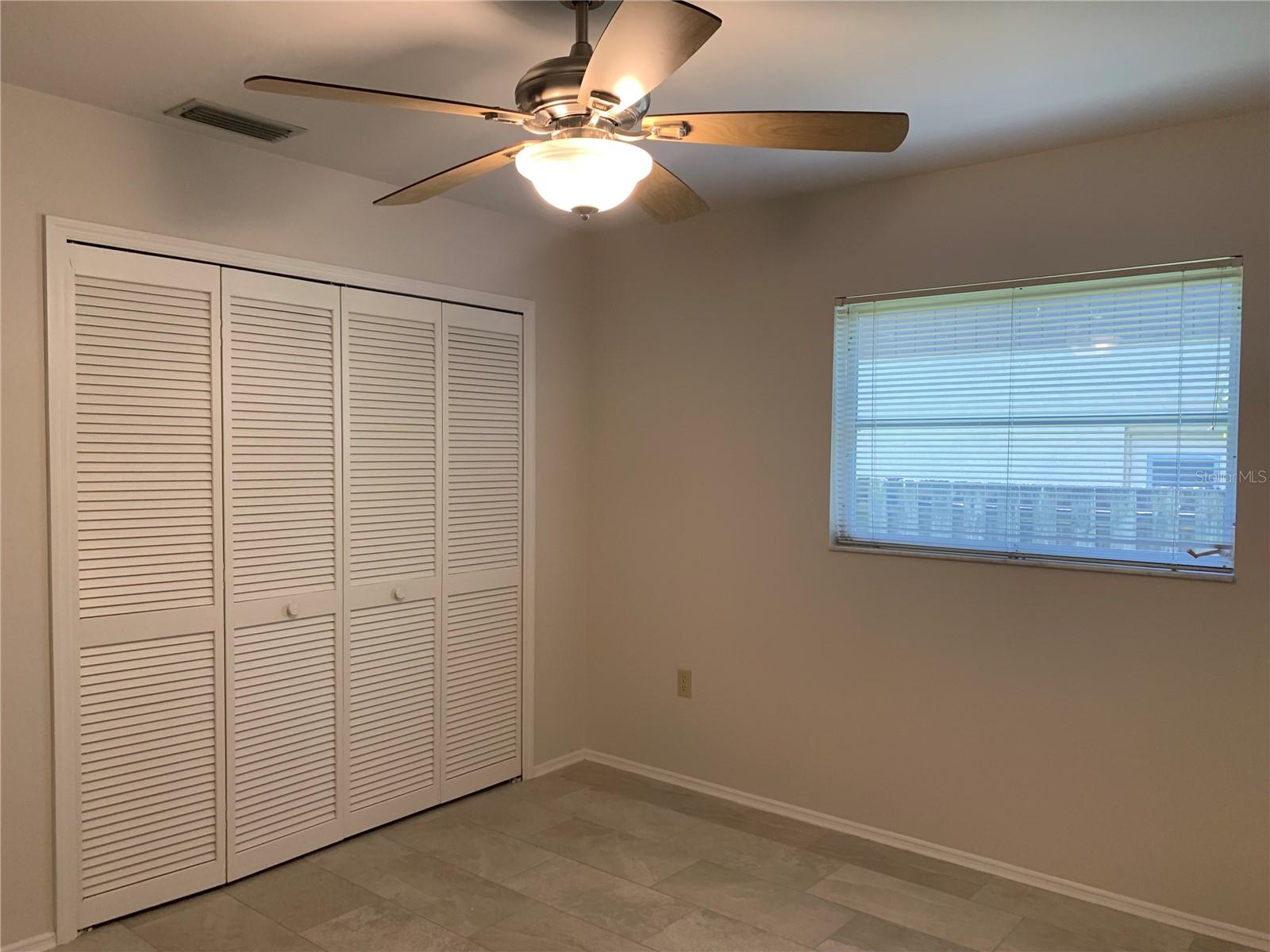COLONIAL OAKS - Residential Lease