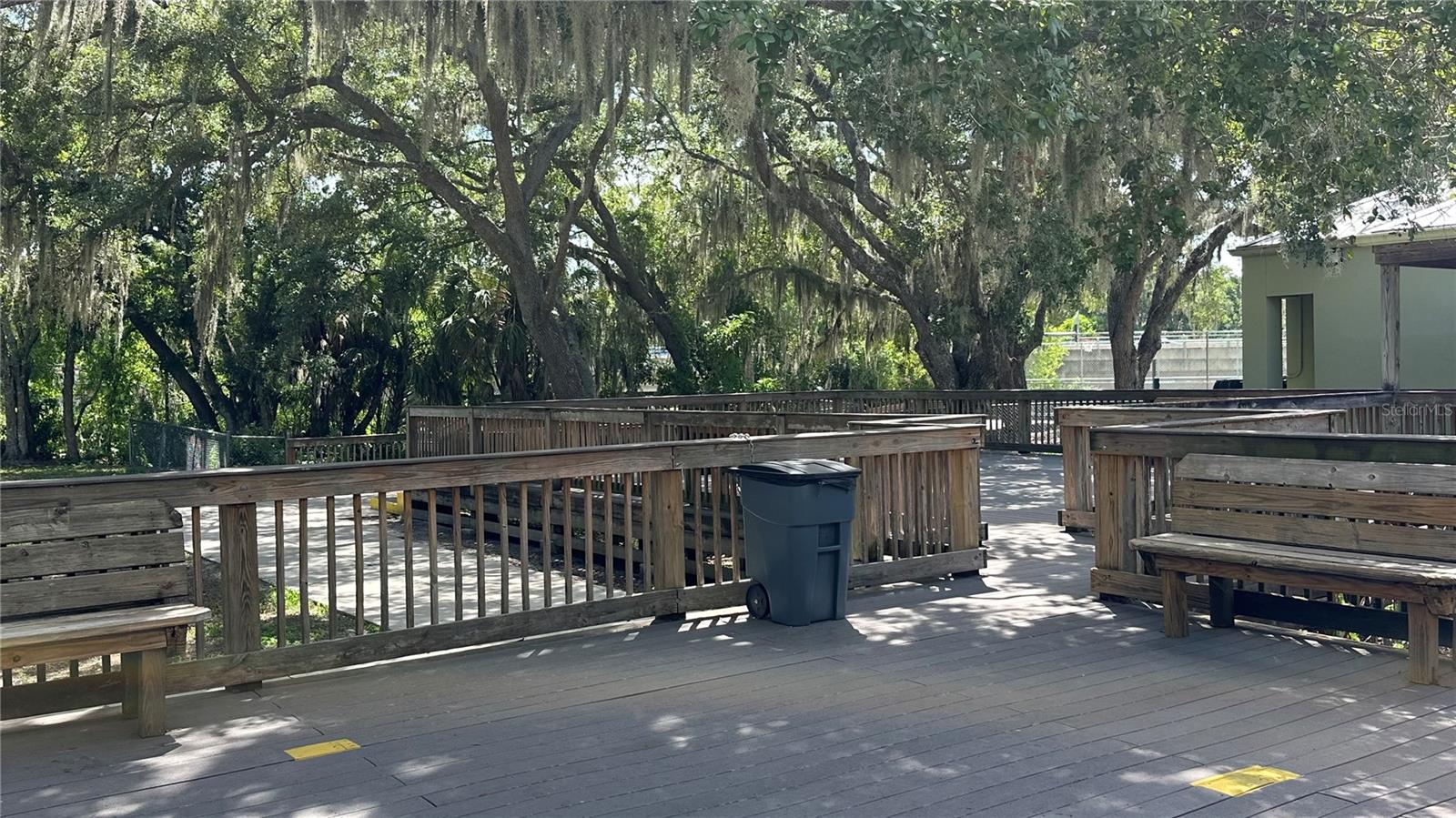COLONIAL OAKS - Residential Lease