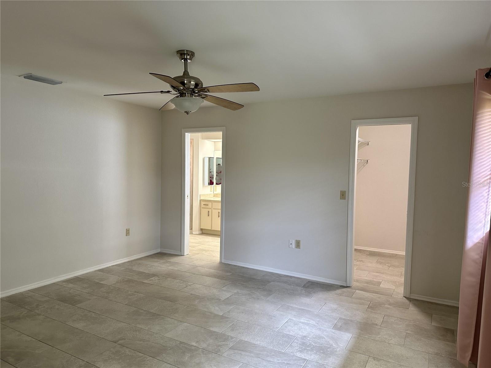 COLONIAL OAKS - Residential Lease