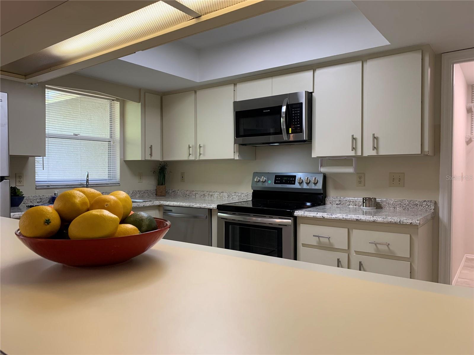 COLONIAL OAKS - Residential Lease